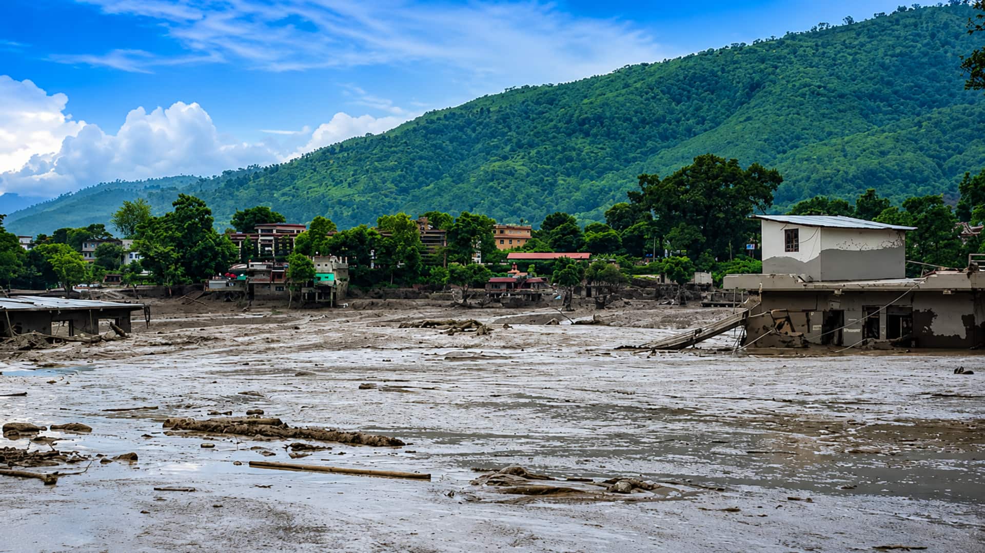 Nepal: నేపాల్‌లో ఆకస్మిక వరదల బీభత్సం.. 162 మంది మృతి, 142 మంది భారతీయుల ఆచూకీ గల్లంతు!