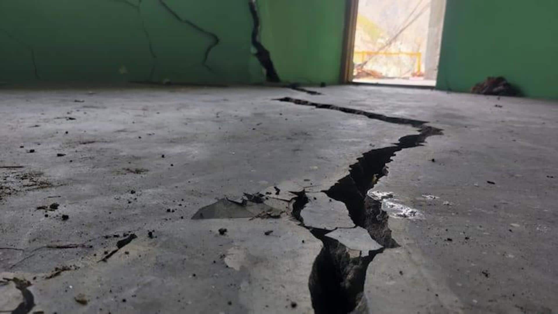 Indian cities sinking: భారత ప్రధాన నగరాలు కుంగిపోతున్నాయ్.. భూగర్భజలాల అధిక వినియోగమే కారణమంటున్న నూతన అధ్యయనం Indian cities sinking: భారత ప్రధాన నగరాలు కుంగిపోతున్నాయ్.. భూగర్భజలాల అధిక వినియోగమే కారణమంటున్న నూతన అధ్యయనం