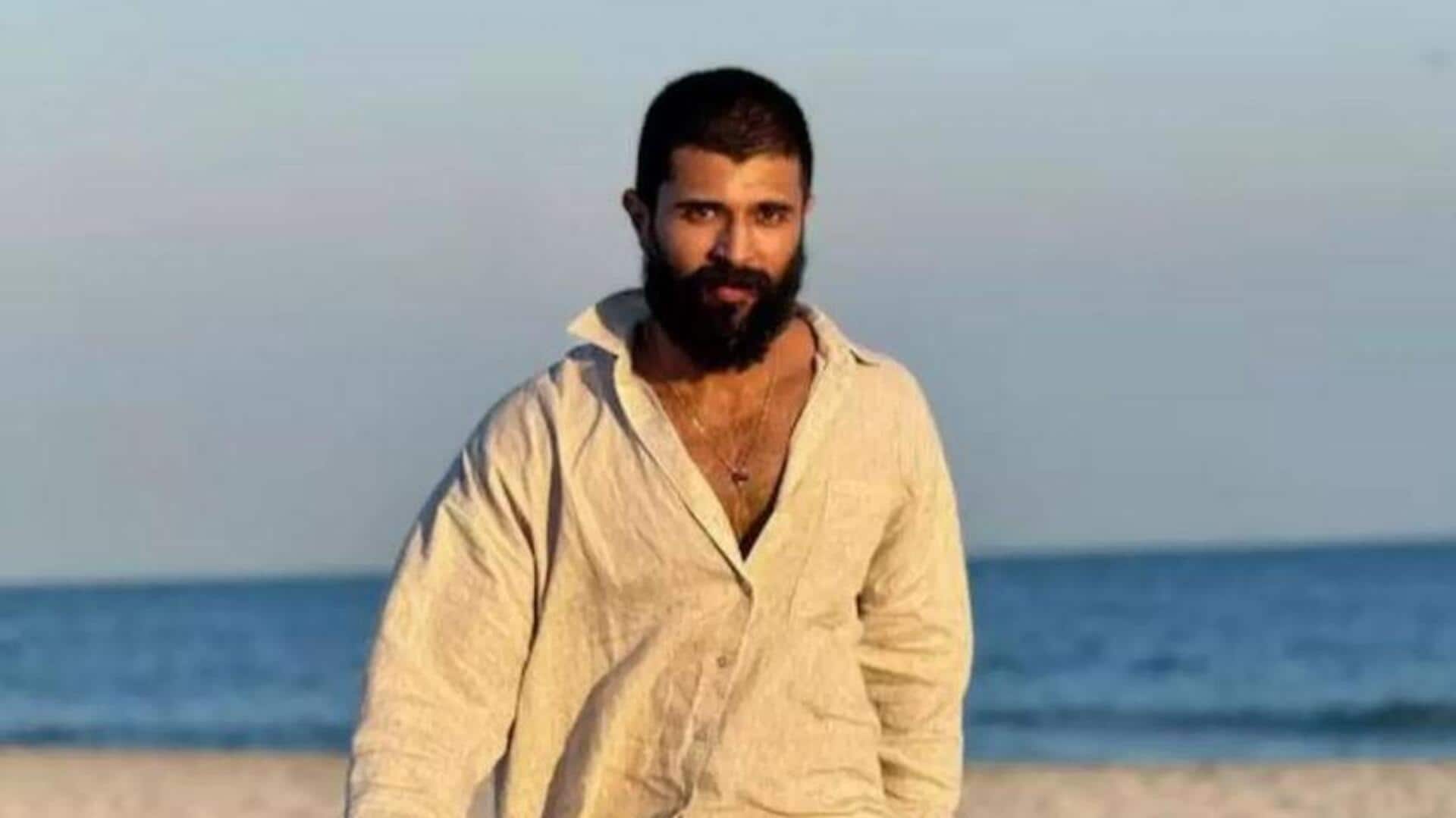 Vijay Devarakonda : జవాన్ల కోసం రౌడీ దుస్తులు.. సైన్యానికి మద్దతు ఇచ్చిన విజయ్ దేవరకొండ Vijay Devarakonda : జవాన్ల కోసం రౌడీ దుస్తులు.. సైన్యానికి మద్దతు ఇచ్చిన విజయ్ దేవరకొండ