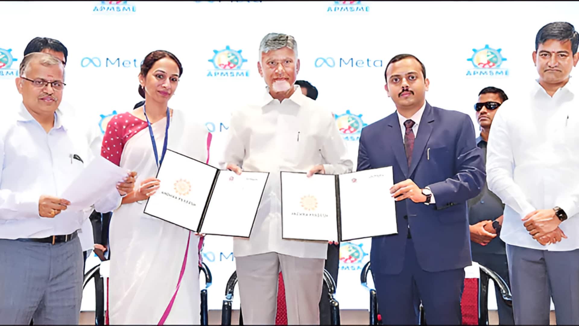 Andhra Pradesh: 'ఒక కుటుంబం.. ఒక పారిశ్రామికవేత్త సాధ్యమే'.. విజయవాడలో 'ఎంఎస్‌ఎంఈ గ్రోత్‌ సమిట్‌- 2026'లో చంద్రబాబు వ్యాఖ్యలు