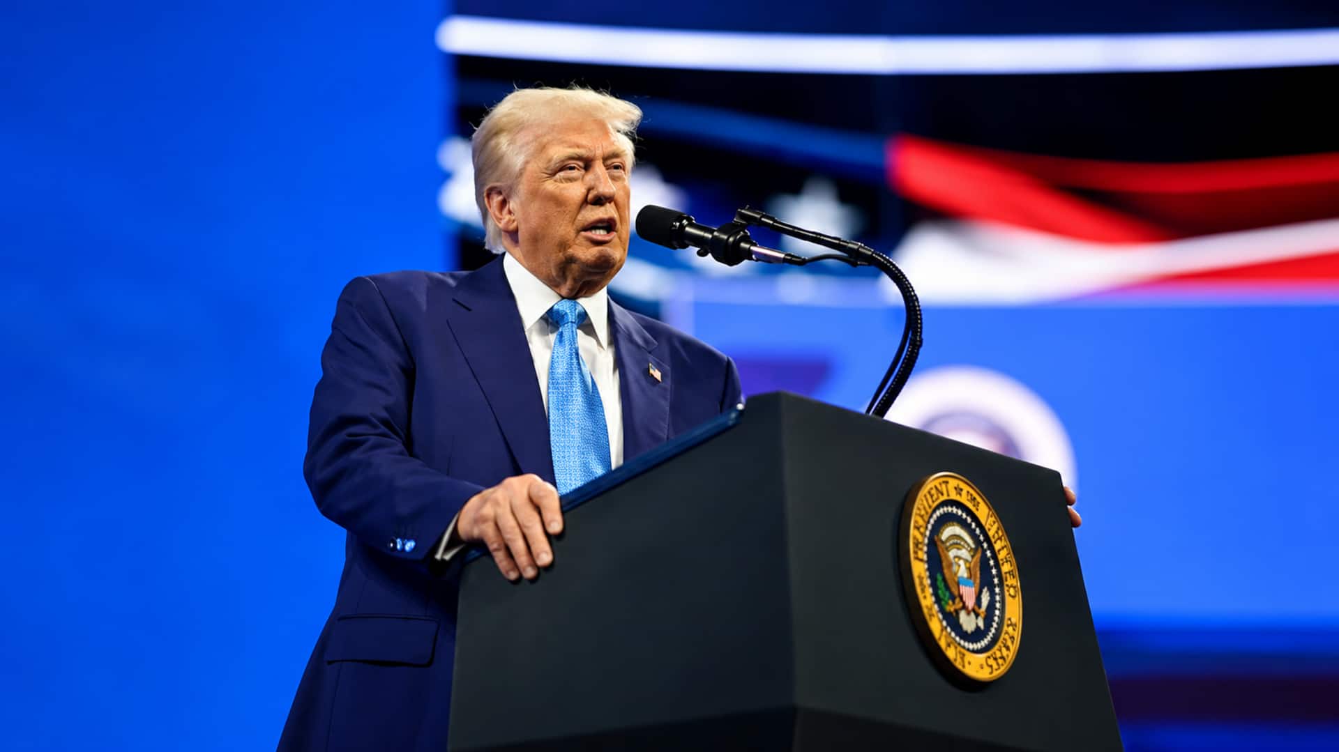 Trump: మైక్రోసాఫ్ట్‌, ఎడోబ్‌కు ట్రంప్‌ సర్కారు షాక్‌.. గ్రీన్‌కార్డు ప్రోగ్రామ్‌ నుంచి సస్పెండ్