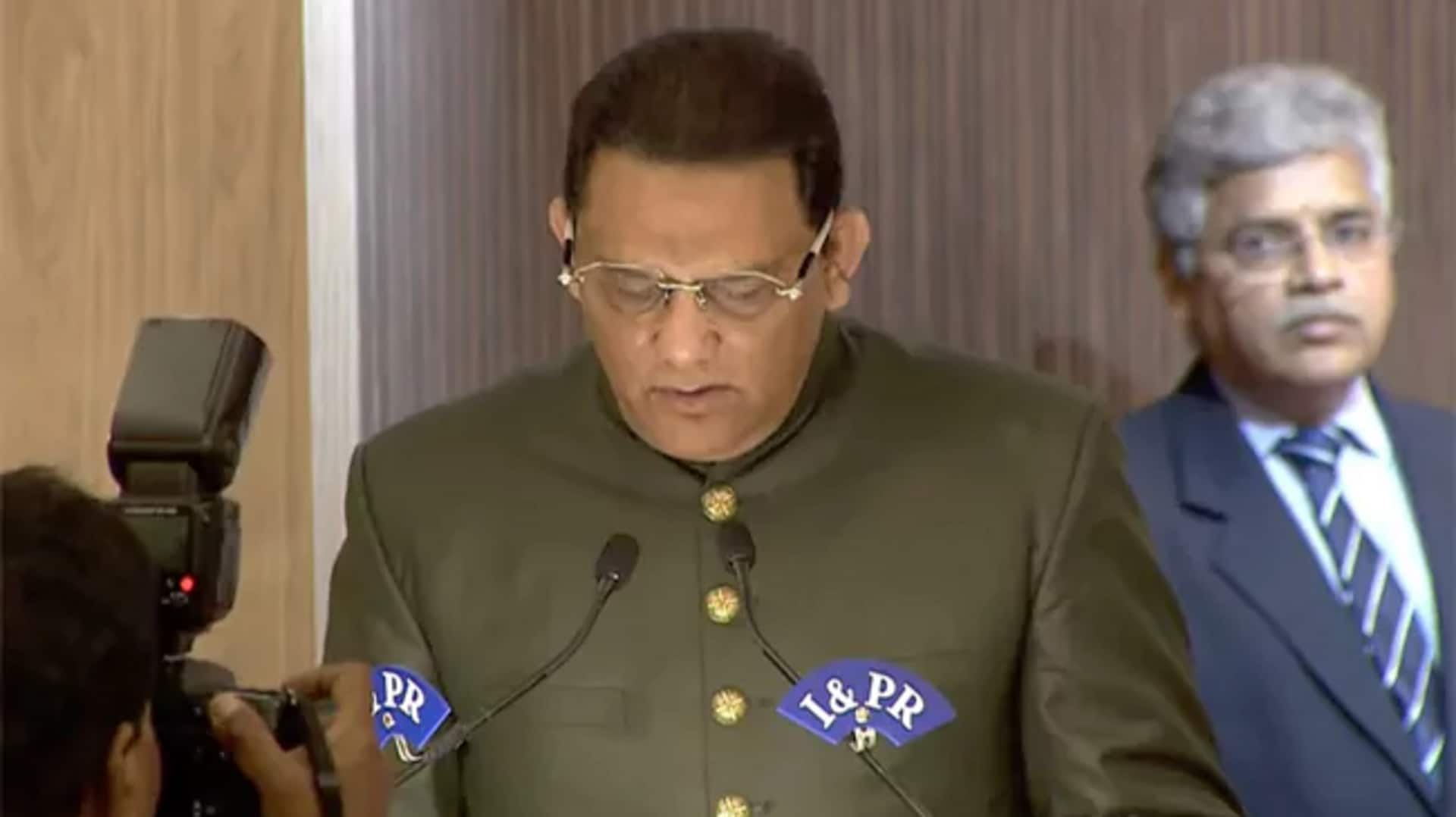 Azharuddin: తెలంగాణ మంత్రిగా అజారుద్దీన్ ప్రమాణ స్వీకారం Azharuddin: తెలంగాణ మంత్రిగా అజారుద్దీన్ ప్రమాణ స్వీకారం