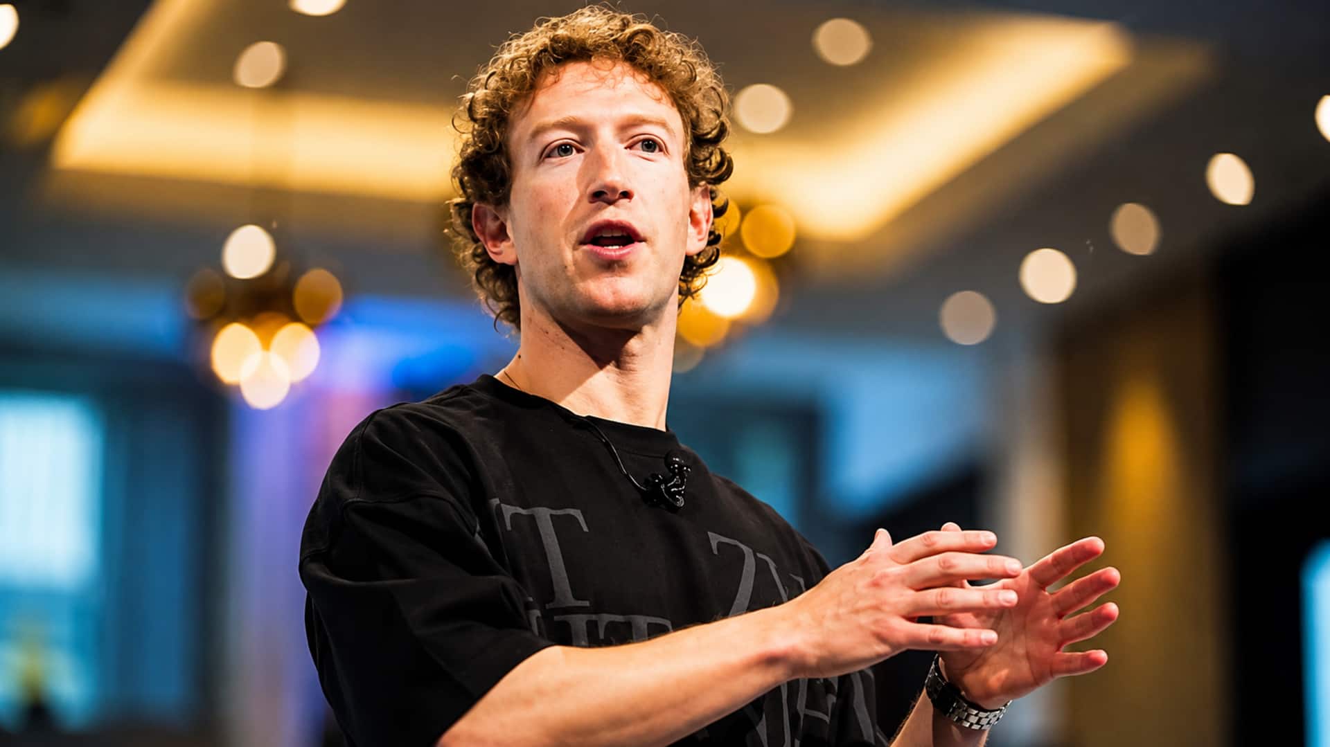 Mark Zuckerberg: ఐర్లాండ్‌లో చారిత్రక కోటను కొనుగోలు చేసిన మెటా సీఈవో జుకర్‌బర్గ్