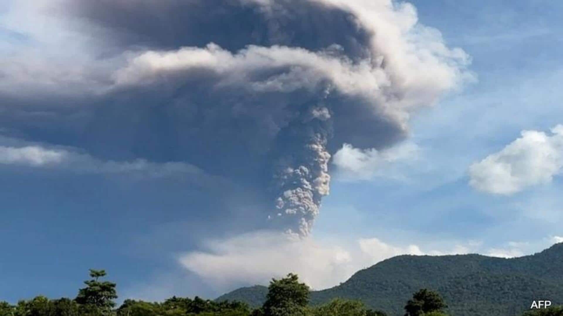 Indonesia: ఇండోనేషియాలోని బద్దలైన లెవోటోబి లకి-లకి పర్వతం.. 6కి.మీ వరకు బూడిద Indonesia: ఇండోనేషియాలోని బద్దలైన లెవోటోబి లకి-లకి పర్వతం.. 6కి.మీ వరకు బూడిద
