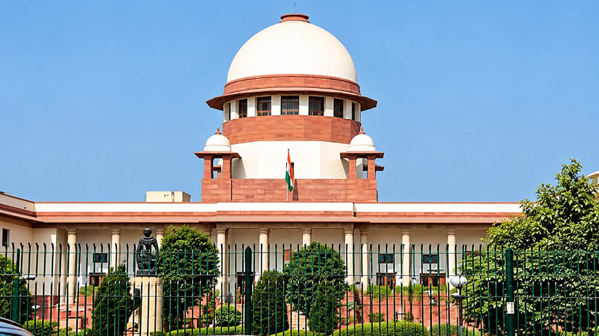 Supreme Court: ప్రైవేటు వర్సిటీలు లాభార్జన కేంద్రాలు కావొద్దు.. ఐదేళ్ల లెక్కలు ఇవ్వాలి: సుప్రీం