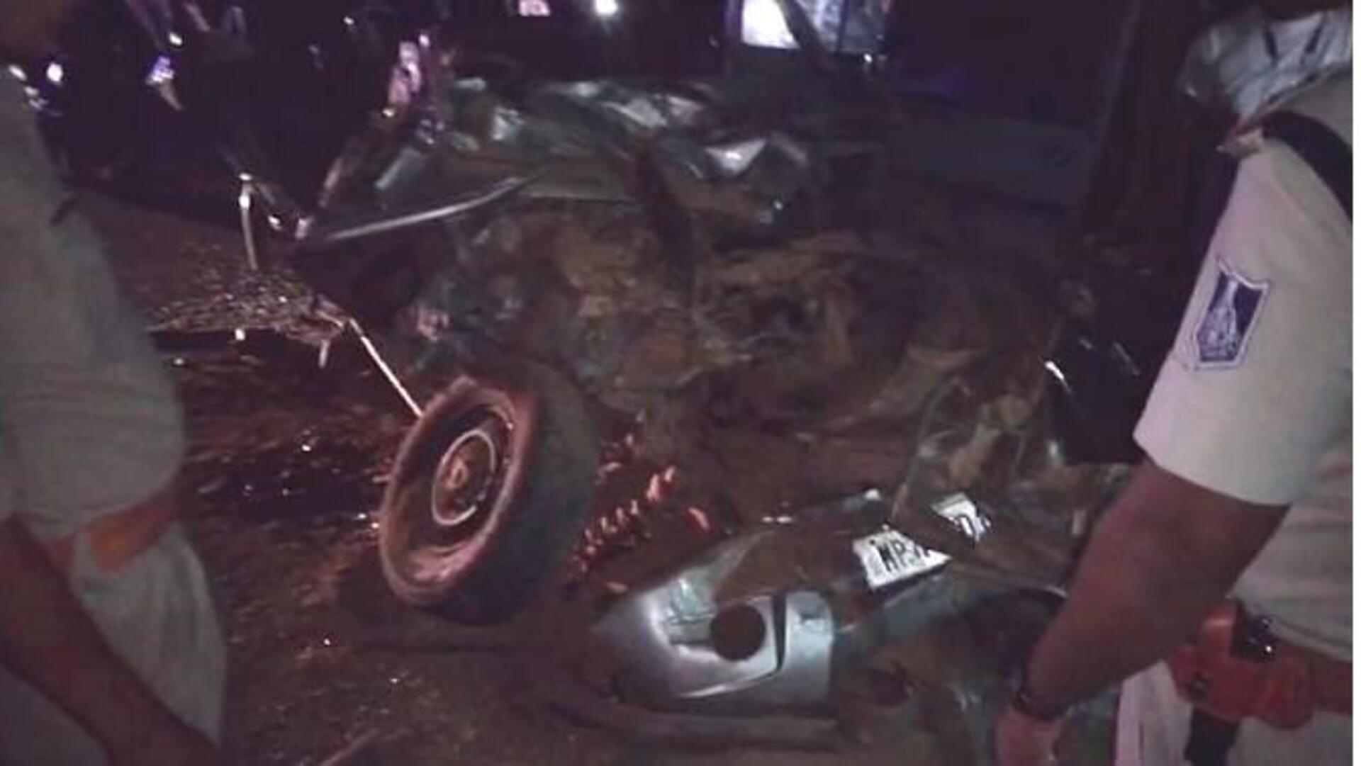 Indore Road Accident: ఇండోర్-అహ్మదాబాద్ జాతీయ రహదారిపై ఘోర రోడ్డు ప్రమాదం.. ఎనిమిది మంది మృతి 