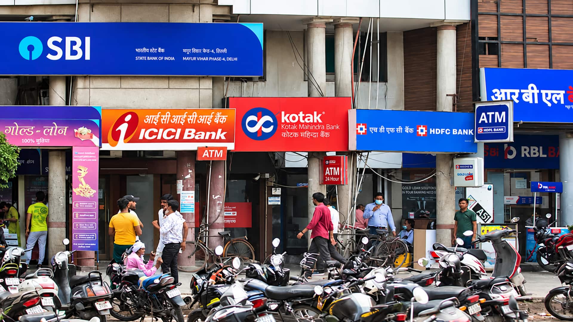 Five-day banking week: బ్యాంకులకు ప్రతి శనివారం సెలవా? వైరల్ గెజిట్‌పై కేంద్రం కీలక క్లారిటీ