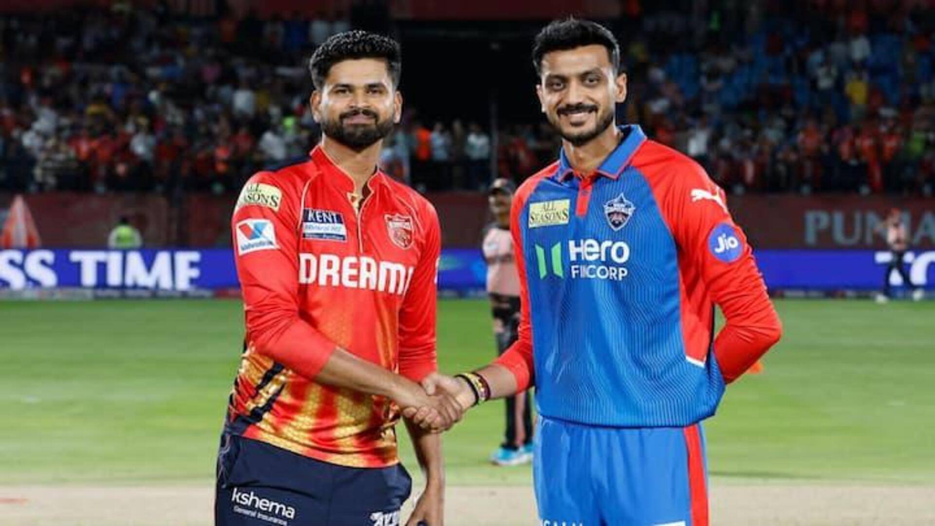 IPL: ధర్మశాల స్టేడియంలో పంజాబ్, దిల్లీ మధ్య జరుగుతోన్న మ్యాచ్ అర్ధాంతరంగా రద్దు IPL: ధర్మశాల స్టేడియంలో పంజాబ్, దిల్లీ మధ్య జరుగుతోన్న మ్యాచ్ అర్ధాంతరంగా రద్దు