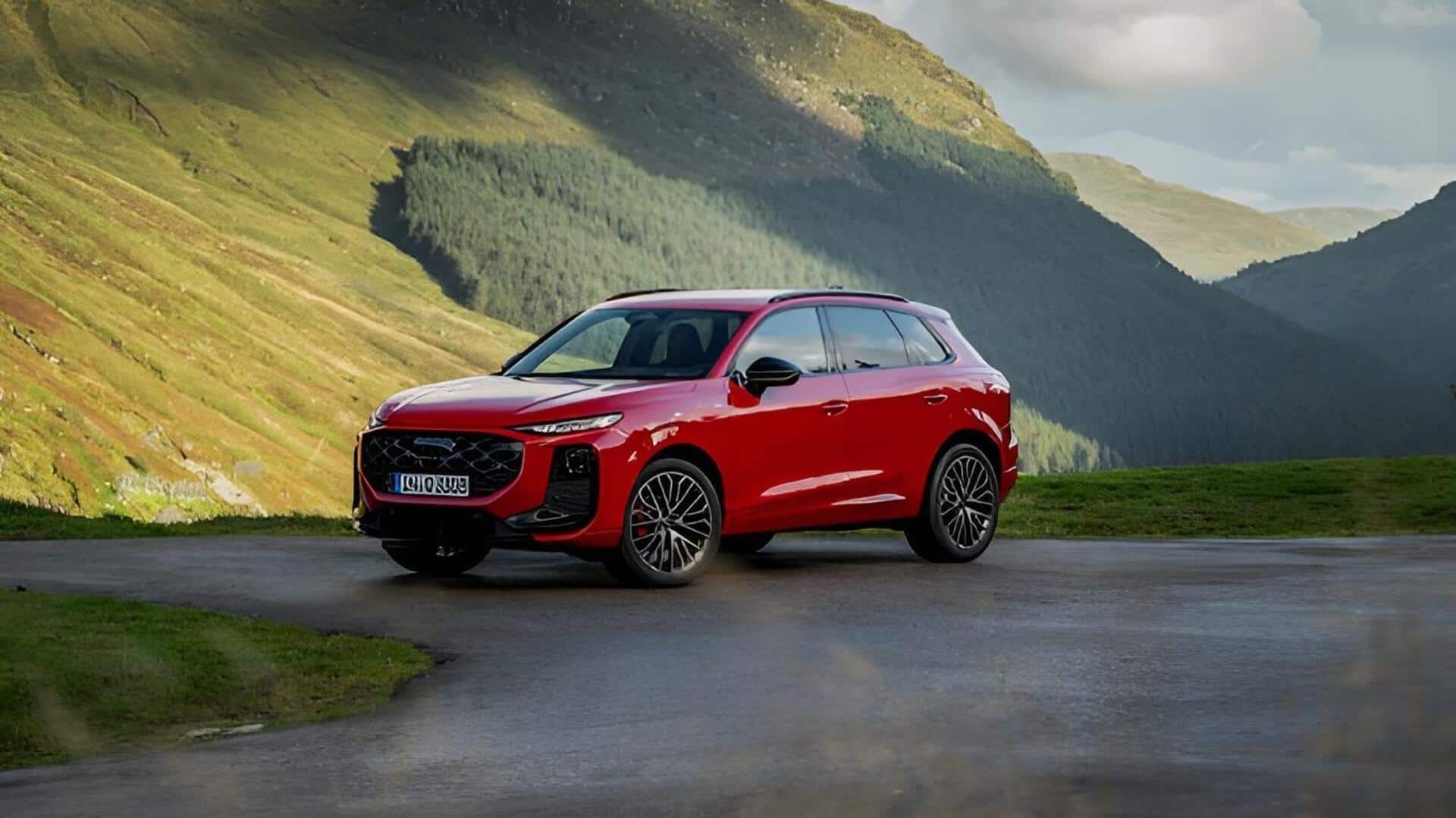 Audi Teases New Q3; కొత్త ఆడి క్యూ3కి టీజర్‌.. భారత్‌లో ఎంట్రీకి రెడీ!
