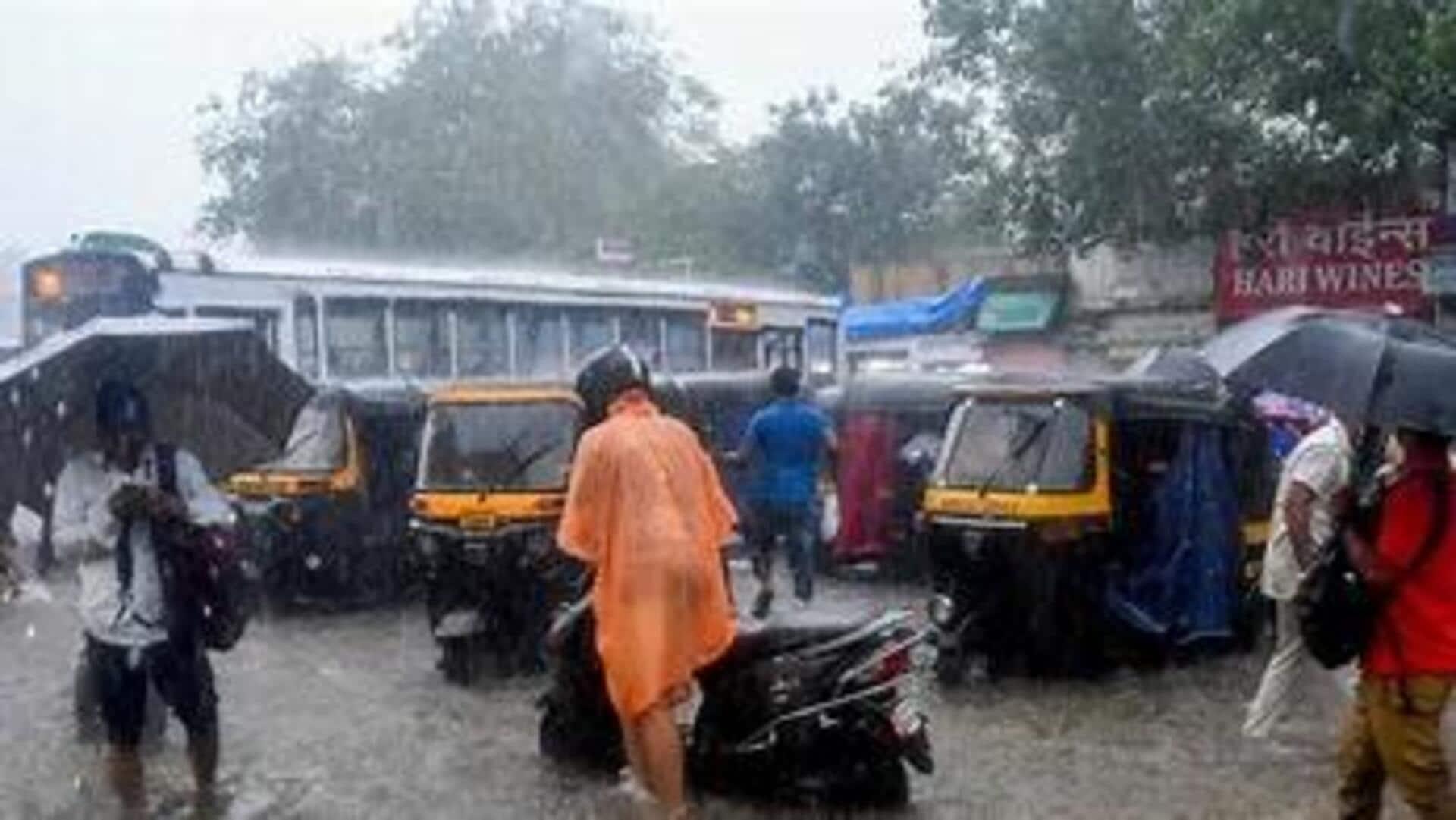 Mumbai Rains: ముంబైని ముంచెత్తిన భారీ వర్షాలు..నేడు విద్యా సంస్థలకు సెలవు 