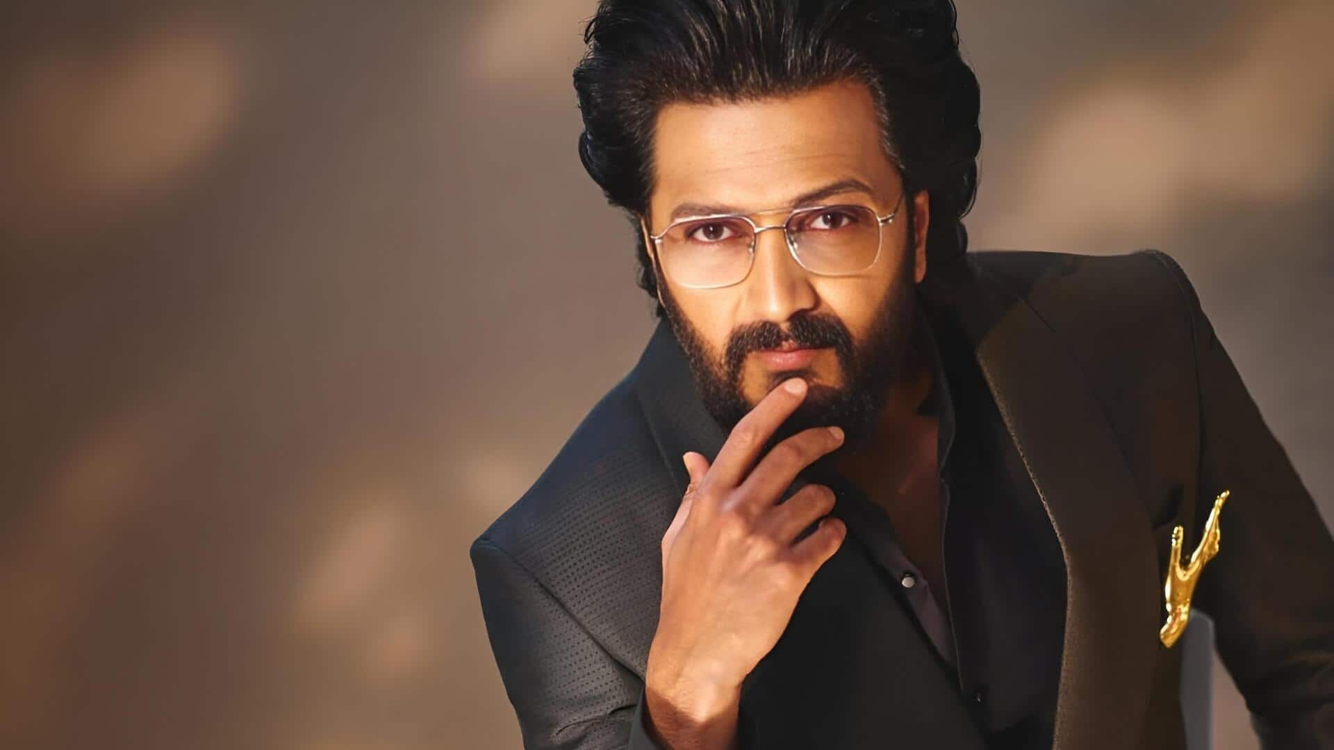 Riteish Deshmukh: టీషర్ట్ వివాదంపై స్పందించిన రితేశ్ దేశ్‌ముఖ్.. క్షమాపణలు చెప్పిన హీరో