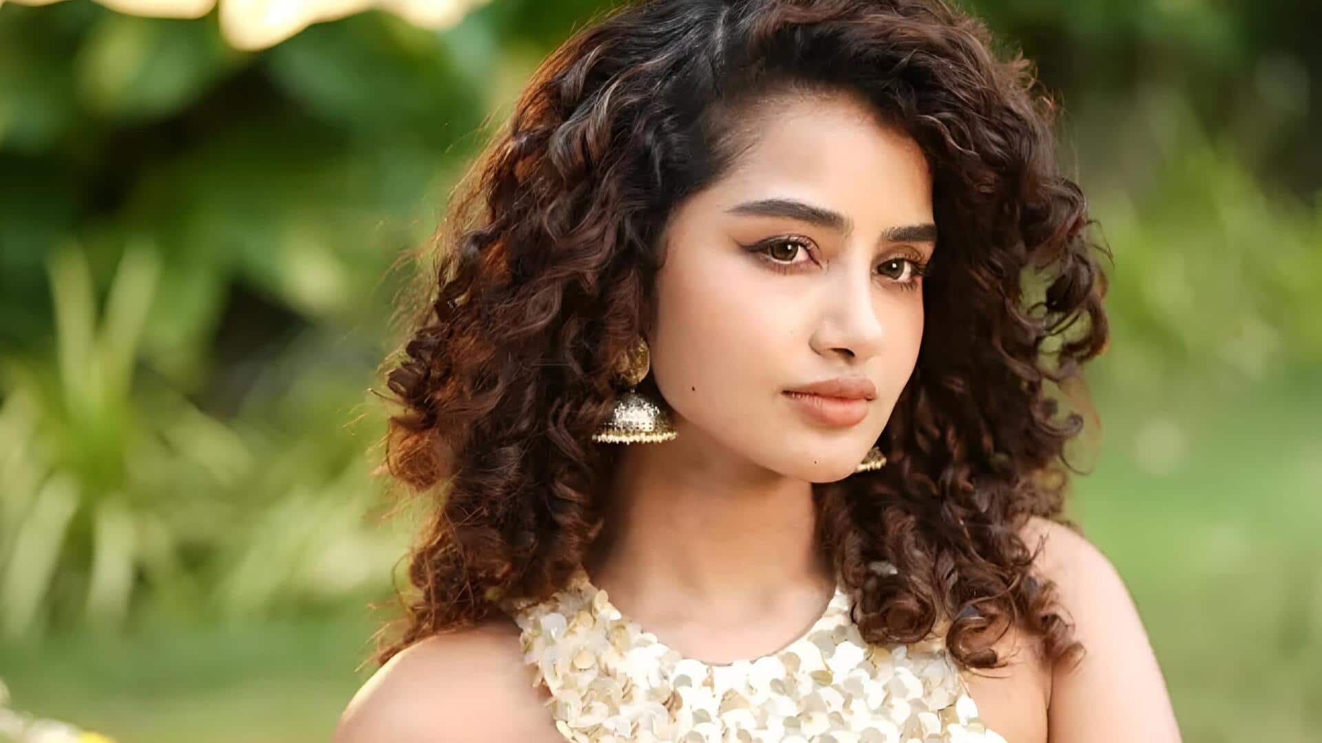 Anupama Parameswaran: ఆ బాధలు తట్టుకోలేకపోయా.. సినిమాలు కూడా మానేయాలనుకున్నా: అనుపమ