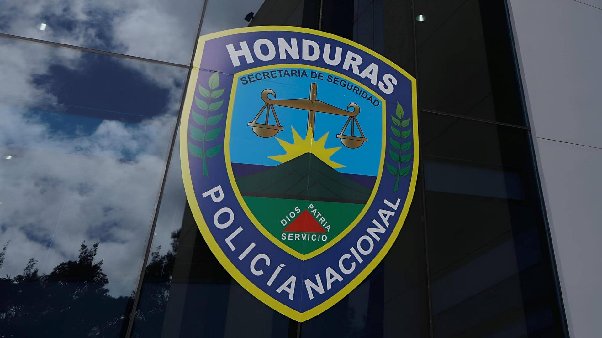 Honduras: హోండూరస్‌లో కాల్పులు.. 25 మంది మృతి
