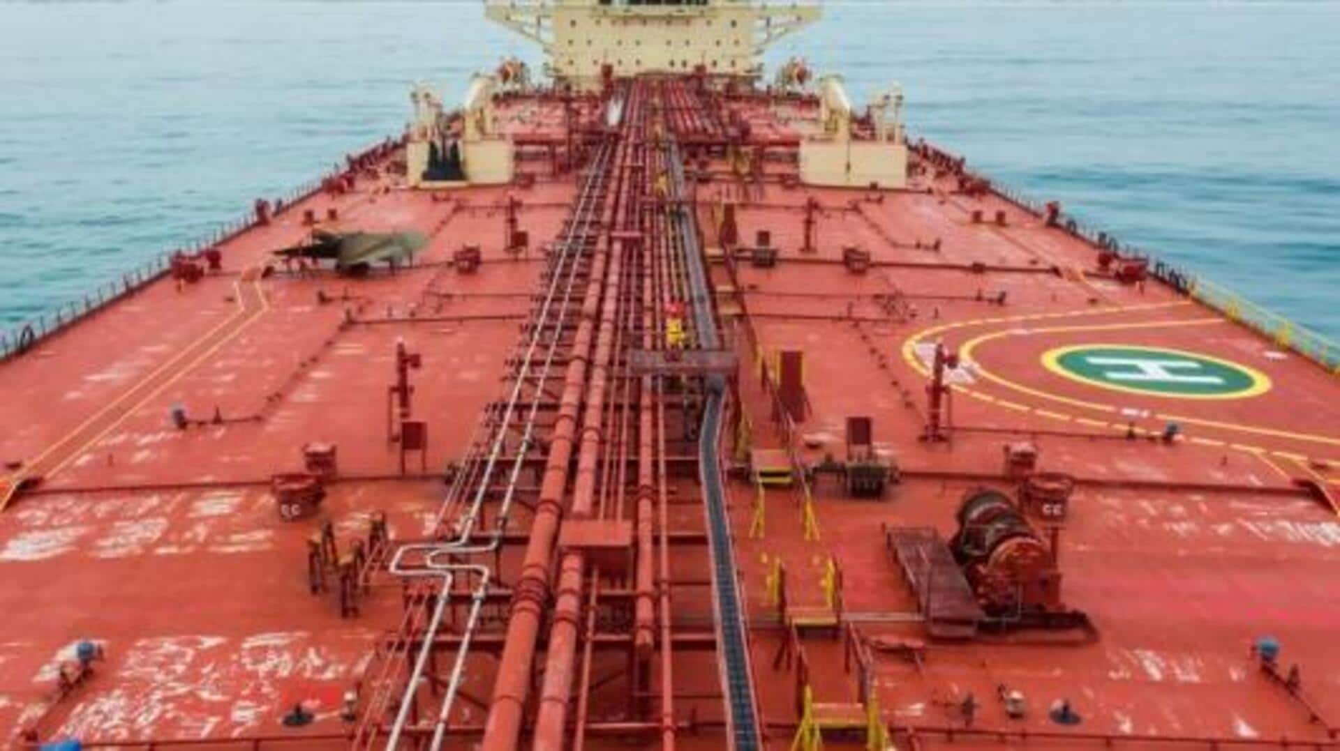 Strait of Hormuz: హర్మూజ్‌లో చమురు ట్యాంకర్‌పై ఇరాన్ క్షిపణి దాడి.. పెరిగిన ఉద్రిక్తతలు