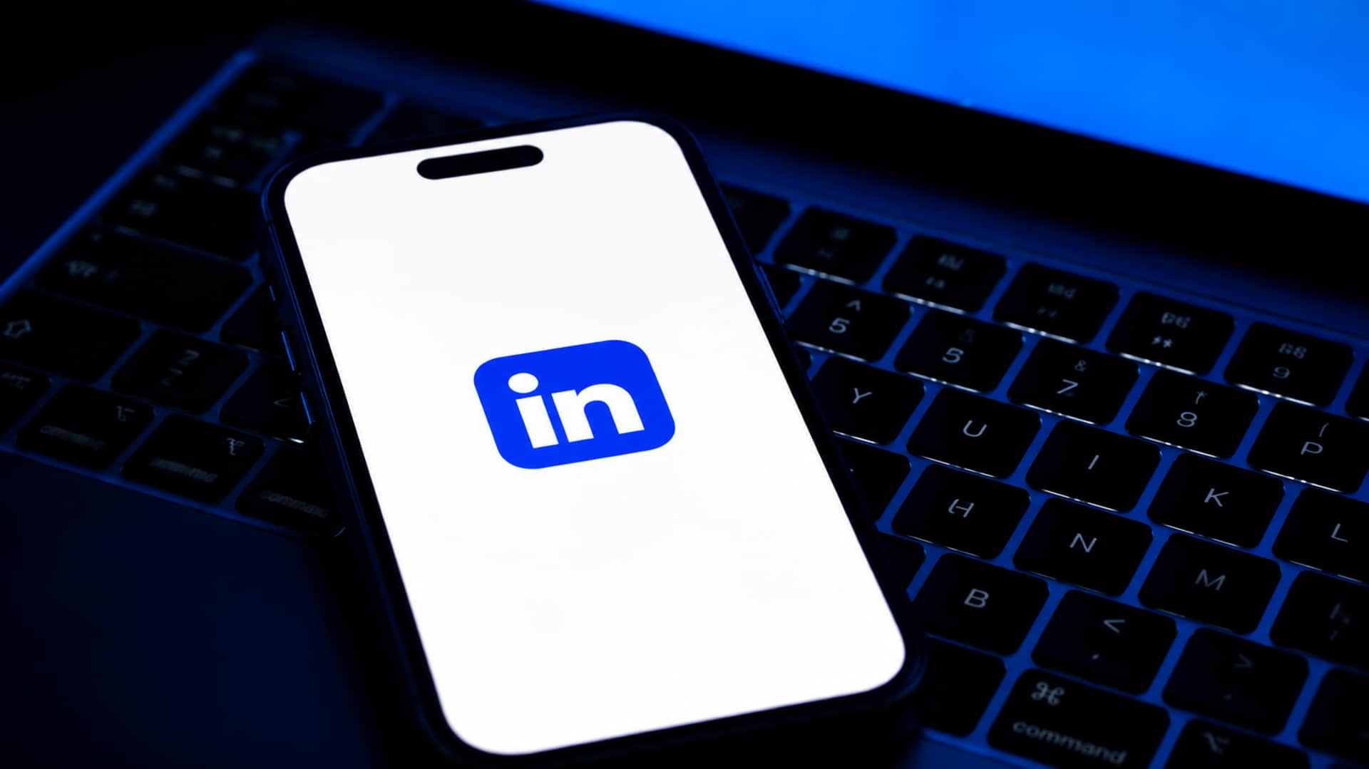 LinkedIn: లింక్డిన్‌లో ఫేక్‌ ఉద్యోగ క్లెయిమ్స్‌కు చెక్‌.. కొత్త వెరిఫికేషన్‌ ఫీచర్లు