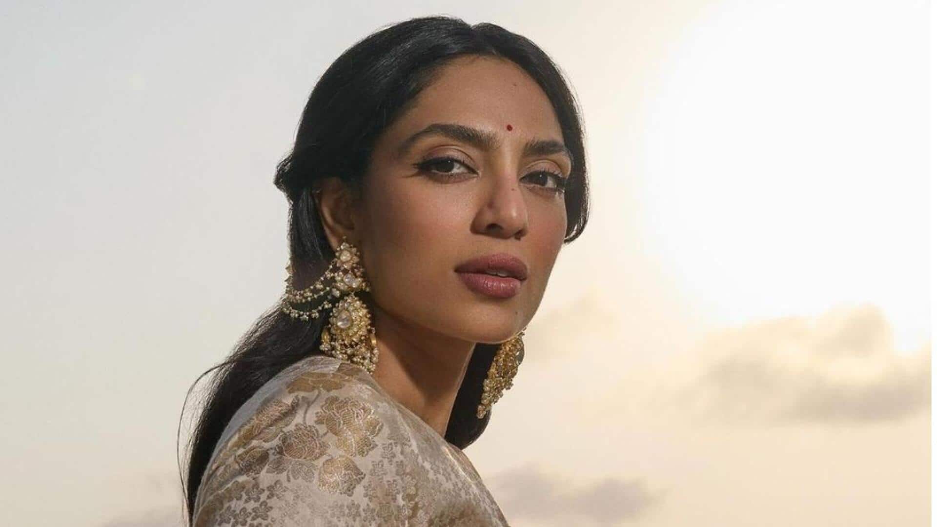 Shobhitha Dhulipala: 18 భాషల్లో శోభిత ధూళిపాల 'చీకట్లో' Shobhitha Dhulipala: 18 భాషల్లో శోభిత ధూళిపాల 'చీకట్లో'