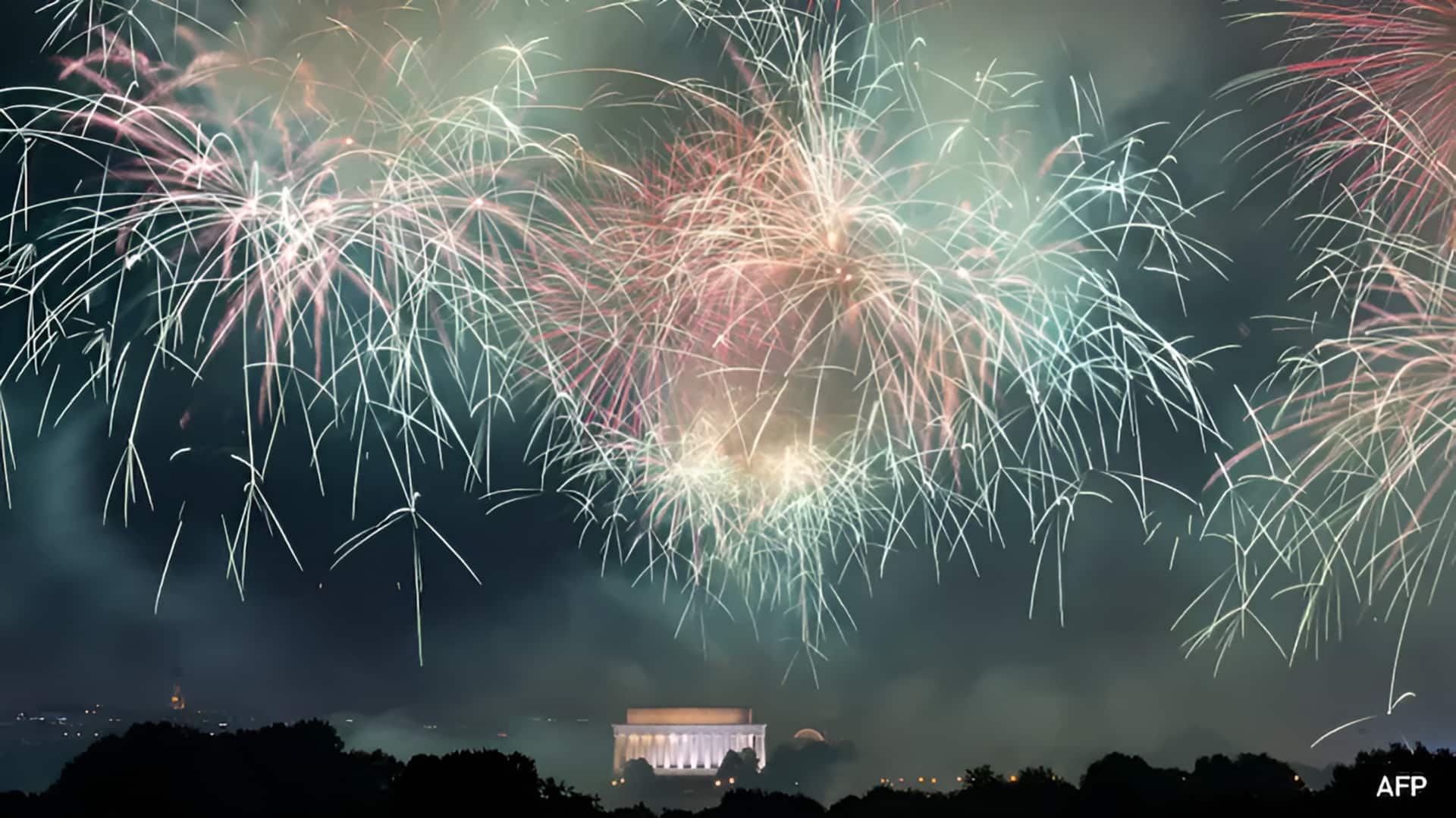 Washington: టపాసుల ధాటికి ప్రపంచంలోనే అత్యంత కాలుష్య నగరంగా వాషింగ్టన్