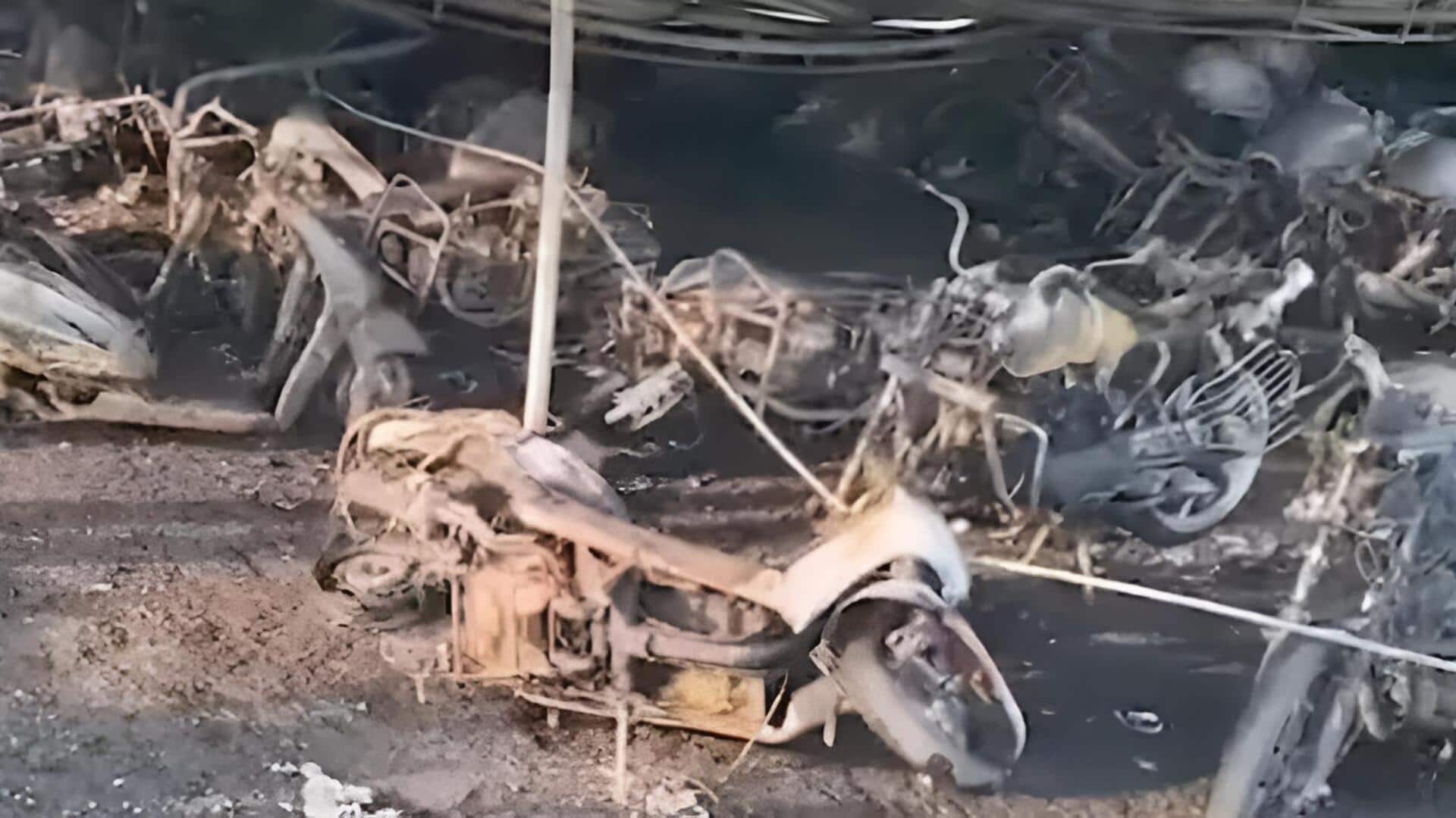 Kerala: త్రిసూర్ రైల్వే స్టేషన్‌లో భారీ అగ్నిప్రమాదం... కాలిపోయిన వందలాది బైకులు