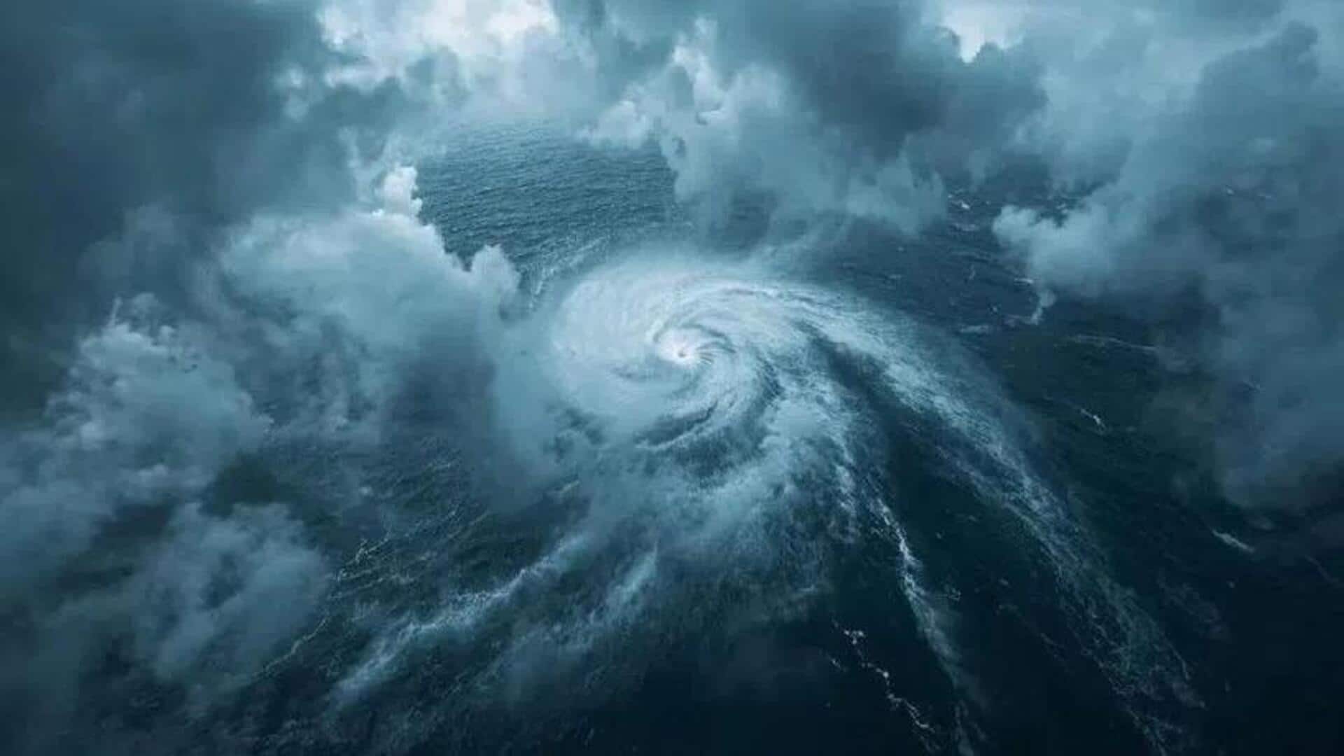 Cyclone Montha: పశ్చిమ బంగాళాఖాతంలో వేగంగా కదులుతున్న మొంథా తుపాన్.. తీర ప్రాంతాల్లో ఎడతెరిపి లేకుండా వర్షాలు  Cyclone Montha: పశ్చిమ బంగాళాఖాతంలో వేగంగా కదులుతున్న మొంథా తుపాన్.. తీర ప్రాంతాల్లో ఎడతెరిపి లేకుండా వర్షాలు