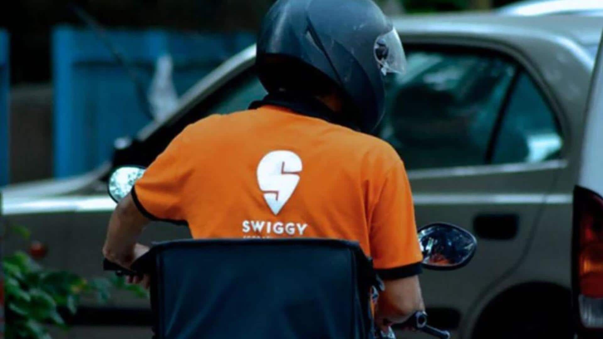 Swiggy hikes platform fee: ప్లాట్‌ఫాం ఫీజు పెంచిన స్విగ్గీ.. కొత్త రేటు ఇదే!