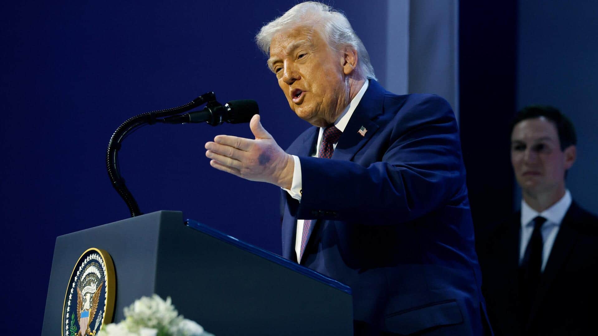 Donald Trump: ట్రంప్ ఎడమ చేతిపై గాయం.. మరోసారి ఆరోగ్యంపై చర్చ