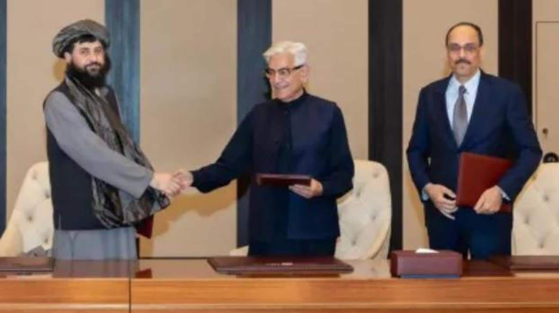 Pakistan-Afghanistan: దోహా వేదికగా పాక్, అఫ్గాన్ల మధ్య కాల్పుల విరమణకు అంగీకారం! Pakistan-Afghanistan: దోహా వేదికగా పాక్, అఫ్గాన్ల మధ్య కాల్పుల విరమణకు అంగీకారం!