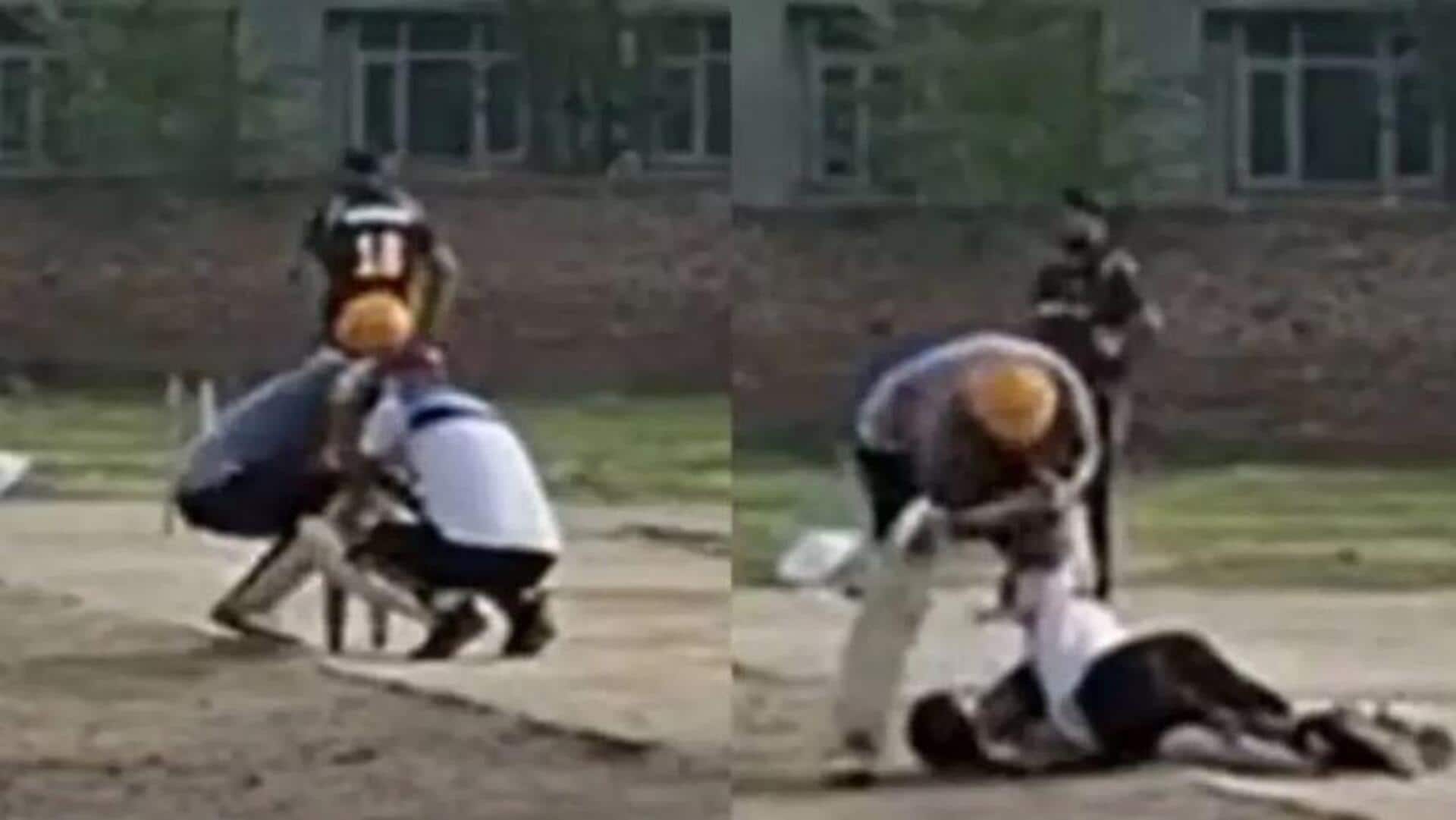 Cricketer Died: క్రీడా మైదానంలో విషాదం.. సిక్స్ కొట్టి గుండెపోటుతో మరణించిన యువకుడు Cricketer Died: క్రీడా మైదానంలో విషాదం.. సిక్స్ కొట్టి గుండెపోటుతో మరణించిన యువకుడు