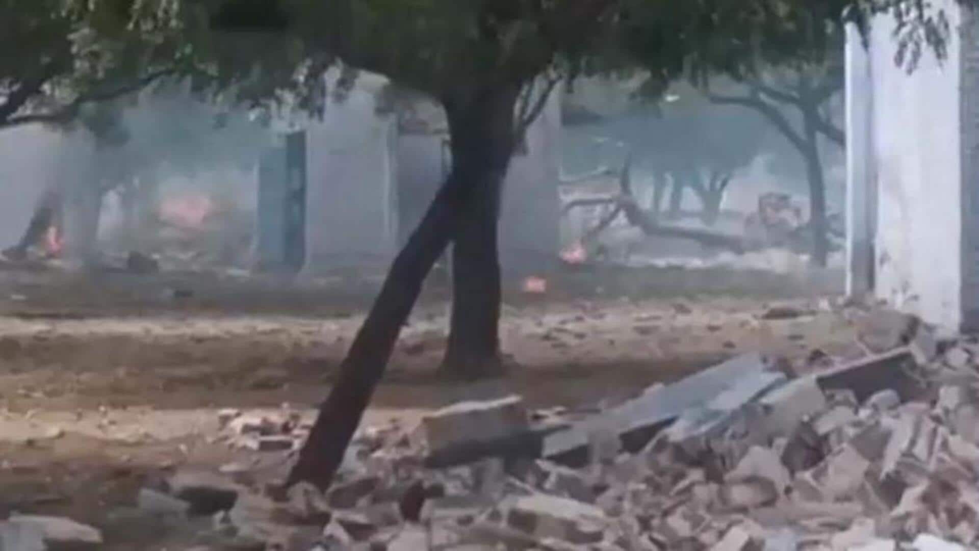 Explosion: తమిళనాడులో బాణసంచా కర్మాగారంలో భారీ పేలుడు.. 5 గదులు నేలమట్టం.. ఒకరు మృతి Explosion: తమిళనాడులో బాణసంచా కర్మాగారంలో భారీ పేలుడు.. 5 గదులు నేలమట్టం.. ఒకరు మృతి