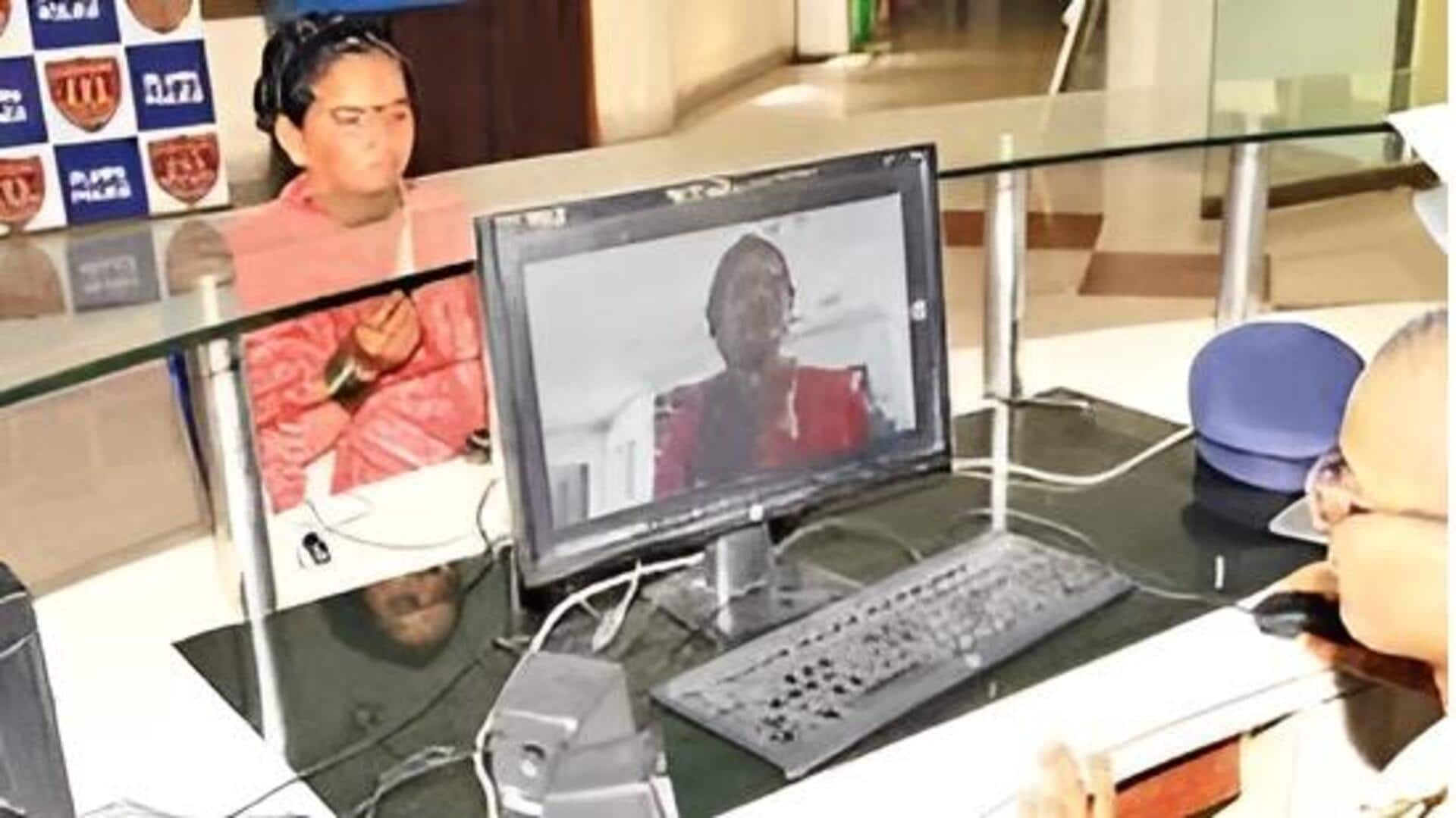 Andhrapradesh: ఫిర్యాదుల స్వీకరణకు పోలీసు శాఖ కొత్త పంథా.. కాగిత రహితంగా ఫిర్యాదుల స్వీకరణ Andhrapradesh: ఫిర్యాదుల స్వీకరణకు పోలీసు శాఖ కొత్త పంథా.. కాగిత రహితంగా ఫిర్యాదుల స్వీకరణ