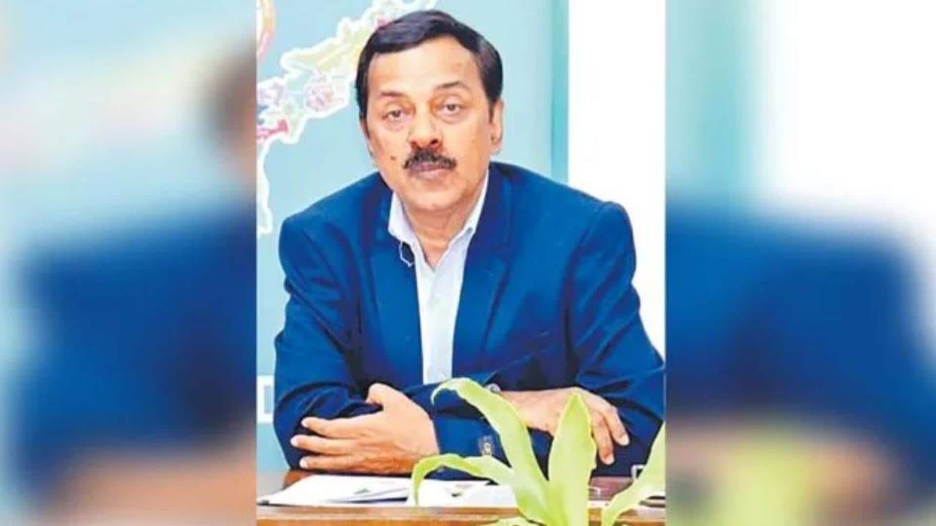 AP Liquor Case: లిక్కర్ కేసులో కీలక మలుపు.. రిటైర్డ్ ఐఏఎస్ రజత్ భార్గవ్కు నోటీసులు AP Liquor Case: లిక్కర్ కేసులో కీలక మలుపు.. రిటైర్డ్ ఐఏఎస్ రజత్ భార్గవ్కు నోటీసులు