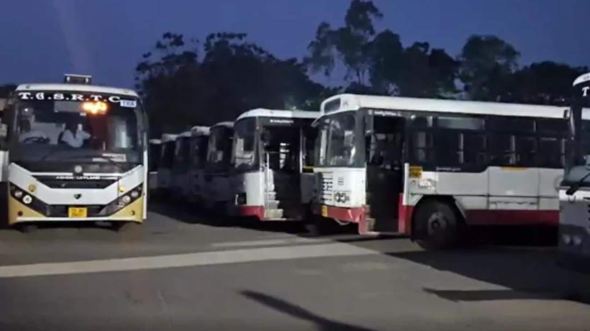 BC Bandh: తెలంగాణలో బంద్ ప్రభావం.. డిపోలకే ఆర్టీసీ బస్సులు పరిమితం BC Bandh: తెలంగాణలో బంద్ ప్రభావం.. డిపోలకే ఆర్టీసీ బస్సులు పరిమితం