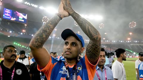 Suryakumar Yadav: ముంబై ఇండియన్స్‌కు భారీ షాక్?.. ఐపీఎల్ 2027కు సూర్యకుమార్ యాదవ్ దూరం!