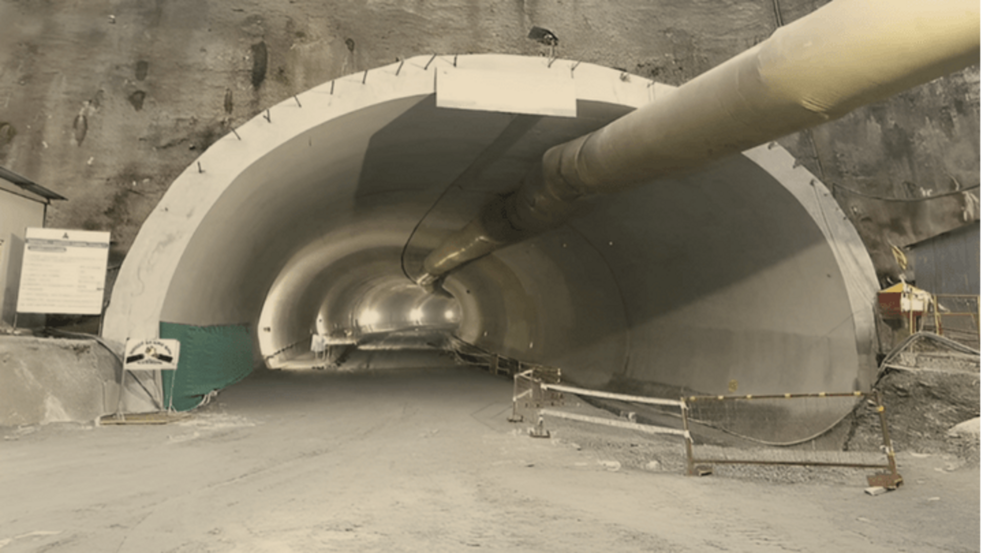 Uttarakhand tunnel: ఉత్తరాఖండ్‌లో కూలిన సొరంగం.. శిథిలాల కింద చిక్కుకున్న 40 కార్మికులు