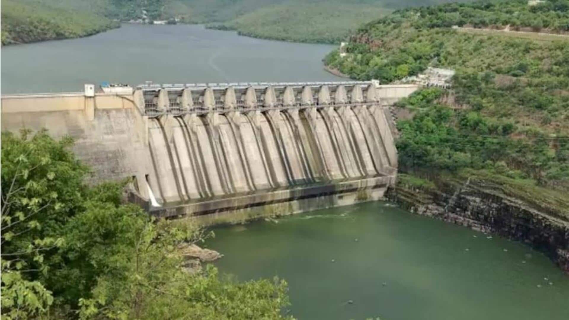 Srisailam Project: శ్రీశైలం జలాశయంలో వరద ఉధృతి తగ్గుదల.. గేట్లు మూసివేత Srisailam Project: శ్రీశైలం జలాశయంలో వరద ఉధృతి తగ్గుదల.. గేట్లు మూసివేత