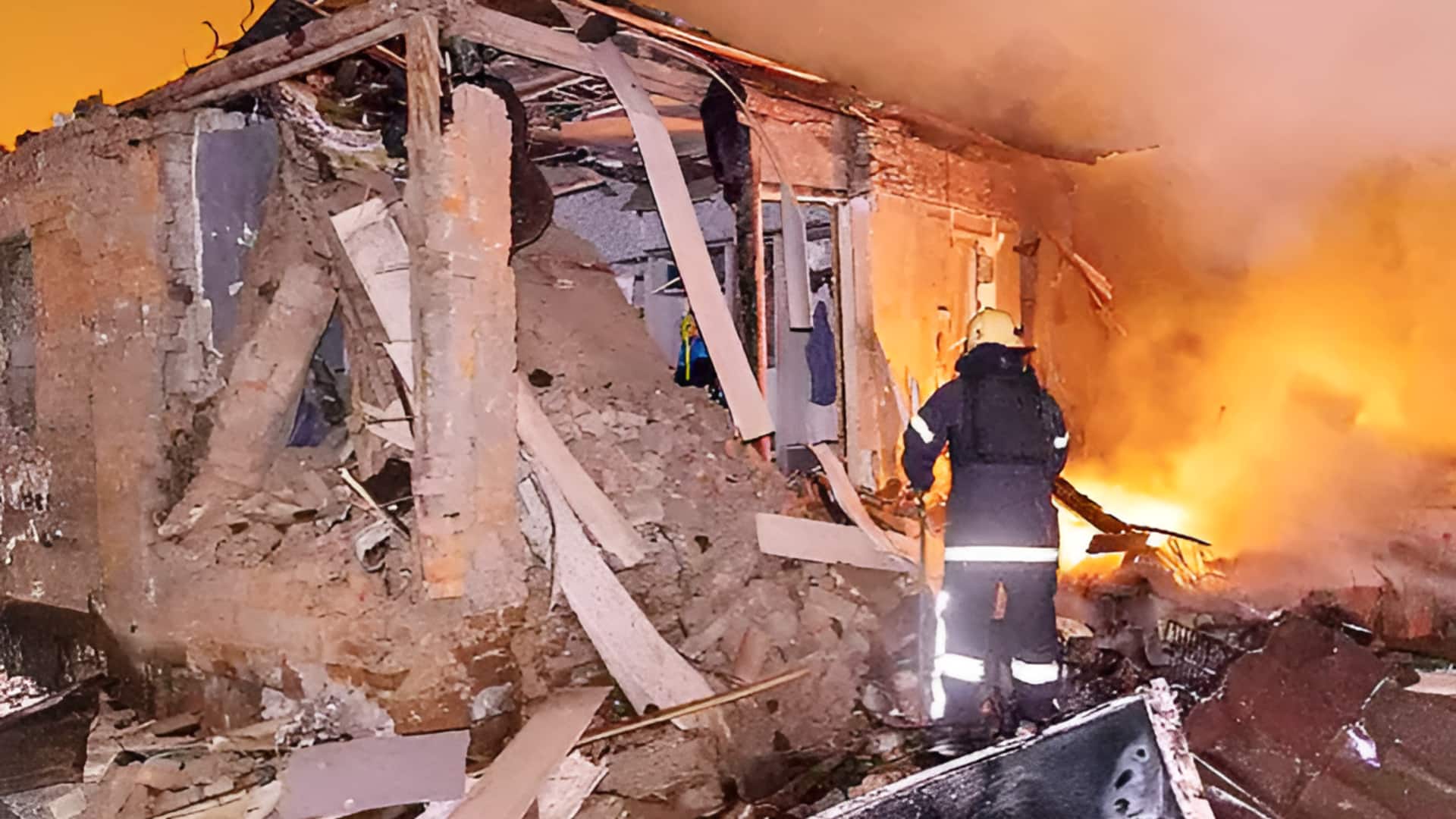 Russia-Ukraine War: ఉక్రెయిన్‌పై విరుచుకుపడ్డ రష్యా రష్యా .. 420 డ్రోన్లు, 39 క్షిపణులతో భారీ దాడి