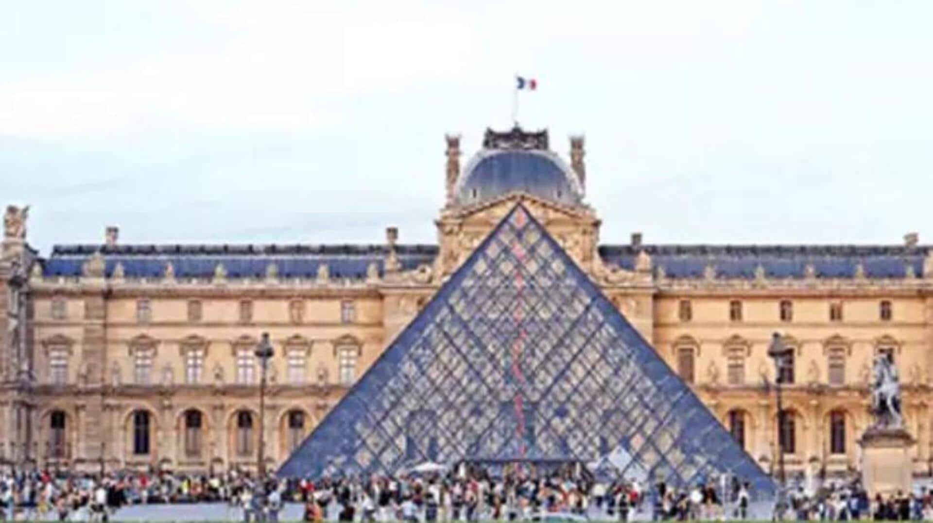 Louvre Museum: ప్రపంచ ప్రసిద్ధ మ్యూజియం పారిస్లో భారీ చోరీ Louvre Museum: ప్రపంచ ప్రసిద్ధ మ్యూజియం పారిస్లో భారీ చోరీ