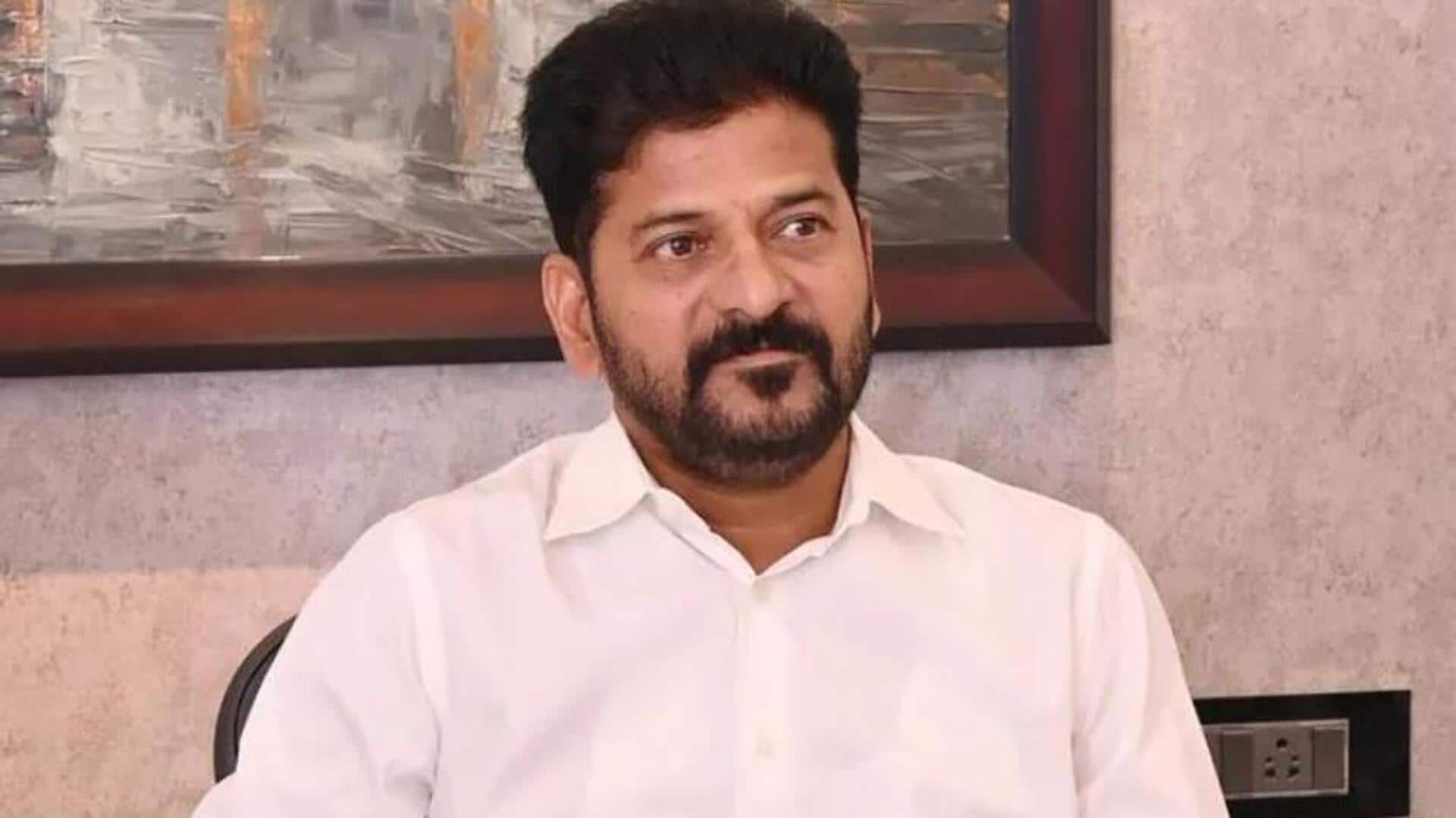 Revanth Reddy: రేవంత్ రెడ్డి పిటిషన్పై హైకోర్టులో వాదనలు పూర్తి… తీర్పుపై తీవ్ర ఉత్కంఠ! Revanth Reddy: రేవంత్ రెడ్డి పిటిషన్పై హైకోర్టులో వాదనలు పూర్తి… తీర్పుపై తీవ్ర ఉత్కంఠ!