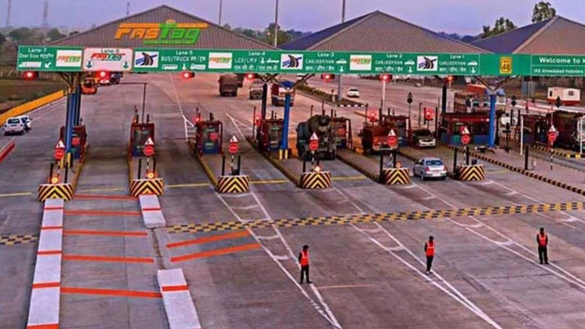 Toll Charges: వాహనదారులకు కేంద్రం గుడ్ న్యూస్.. టోల్ ఛార్జీలు సగానికి తగ్గింపు! Toll Charges: వాహనదారులకు కేంద్రం గుడ్ న్యూస్.. టోల్ ఛార్జీలు సగానికి తగ్గింపు!