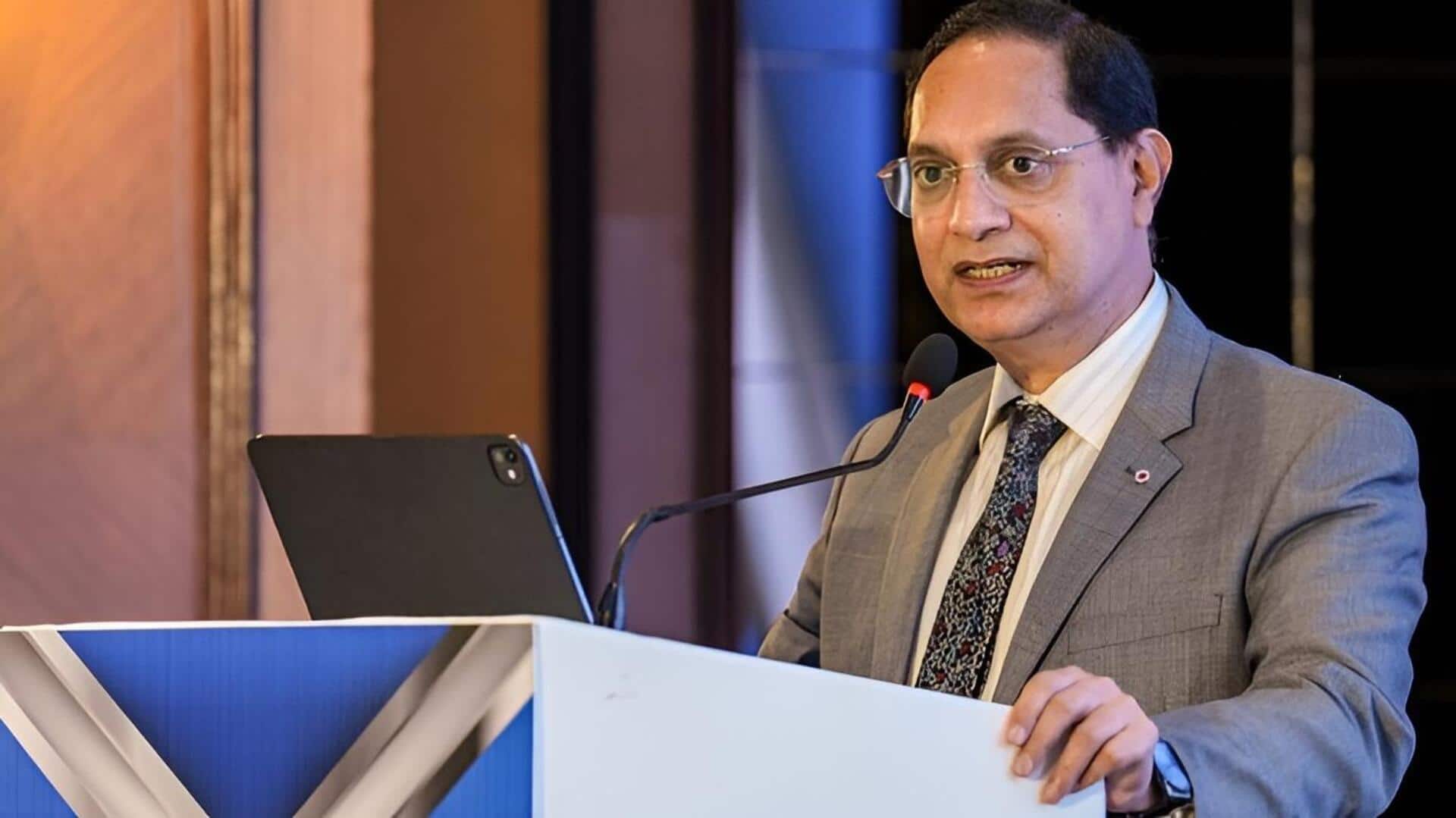 SEBI Chairman: 'ఎవరో చెప్పారని పెట్టుబడి పెట్టొద్దు'.. ఇన్వెస్టర్లకు సెబీ చీఫ్‌ వార్నింగ్‌!