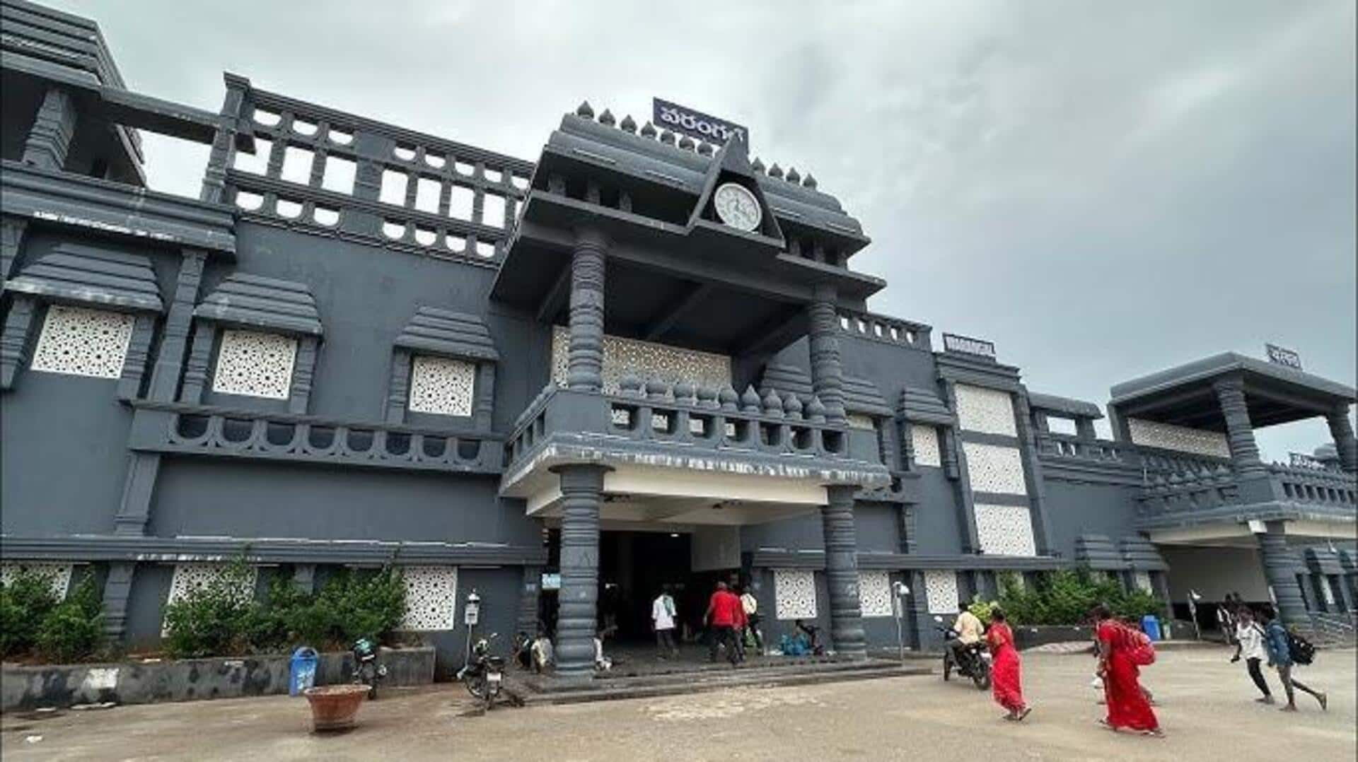 Telangana: తెలంగాణా రాష్ట్రంలోని మూడు రైల్వే స్టేషన్లు పునః ప్రారంభం.. విశేషాలివే Telangana: తెలంగాణా రాష్ట్రంలోని మూడు రైల్వే స్టేషన్లు పునః ప్రారంభం.. విశేషాలివే