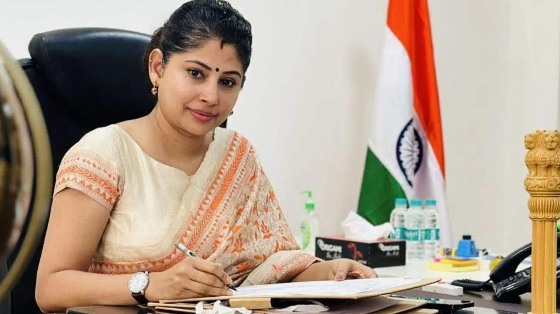 Smita Sabharwal: వ్యవసాయ వర్సిటీ కీలక నిర్ణయం.. స్మితా సభర్వాల్‌కి నోటీసులు..?