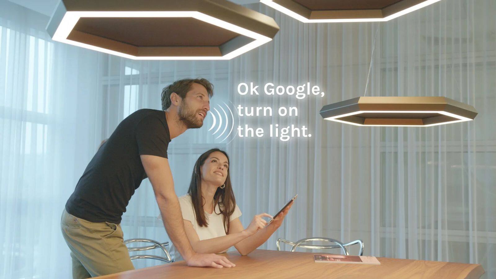 การใช้คำสั่งเสียงใน Google Assistant