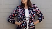 5 วิธีสไตล์ลิ่งเสื้อบอมเบอร์ลายพิมพ์ให้ดูชิค