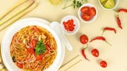 สูตรซุปก๋วยเตี๋ยวตะไคร้มังสวิรัติ ทำง่าย สดชื่น