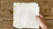 DIY กระดาษทำมือจากหนังสือพิมพ์เก่า 