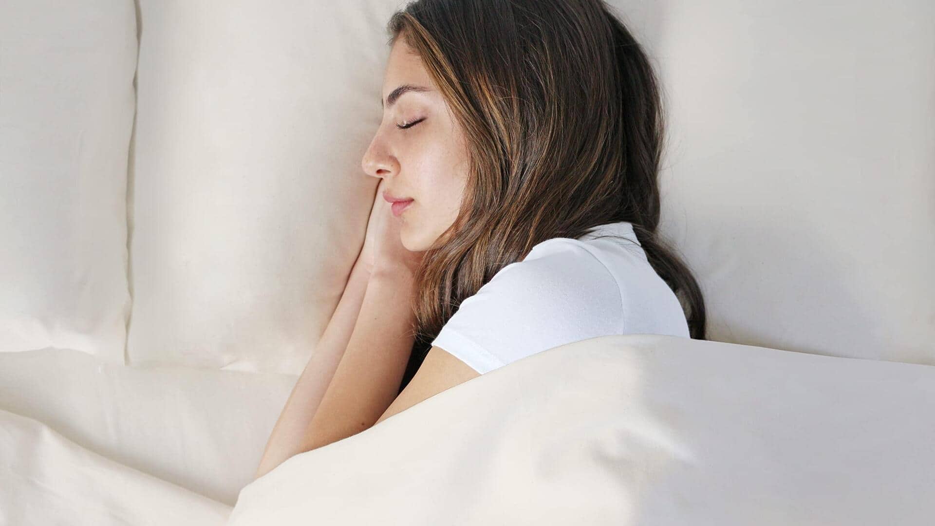 5 วิธีดูแลผิวให้ใสด้วยนิสัยปลอกหมอนในชีวิตประจำวัน