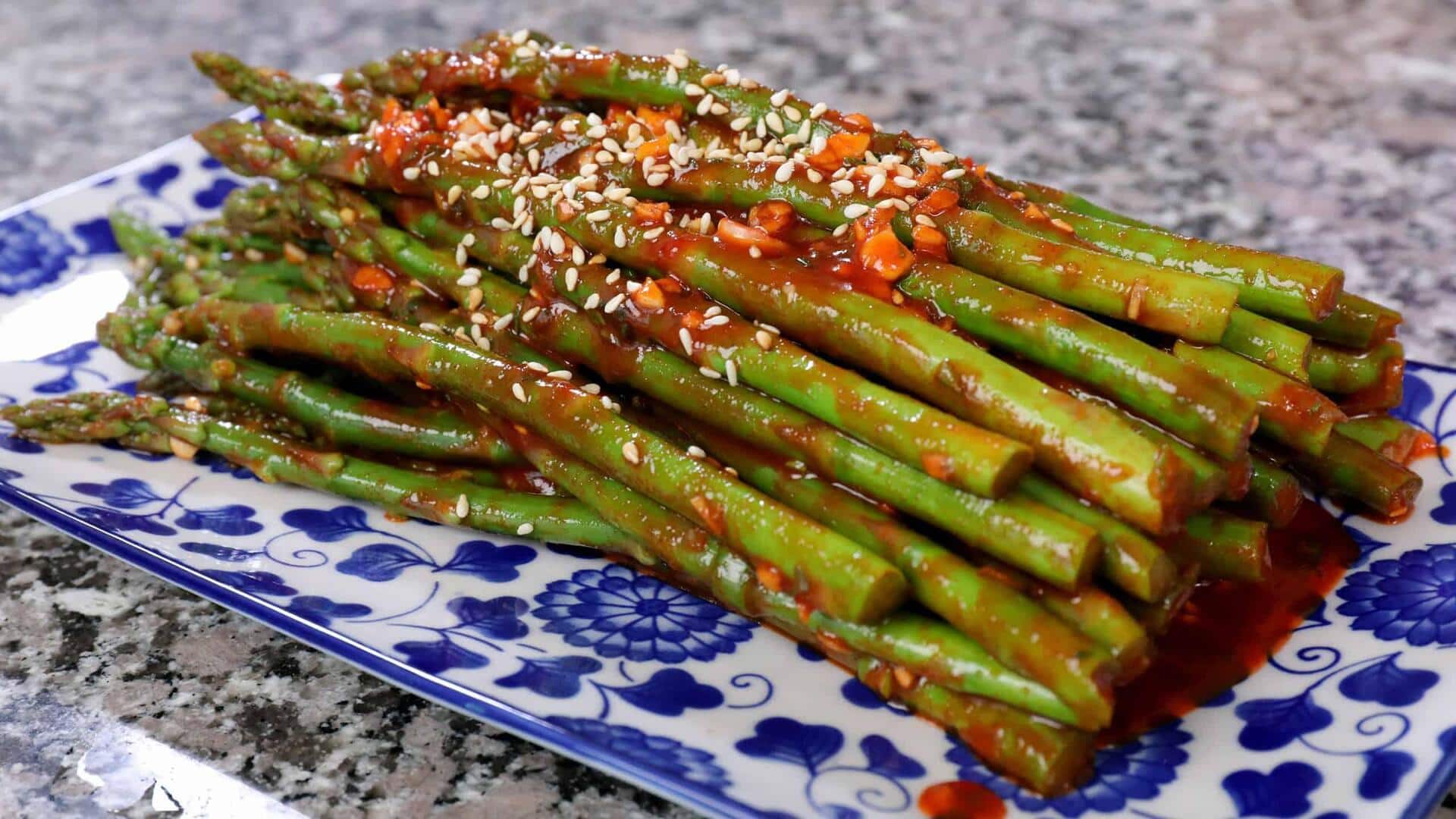 หน่อไม้ฝรั่งอ่อนนึ่ง: เมนูผักข้างจานสไตล์ไทย รสละมุน