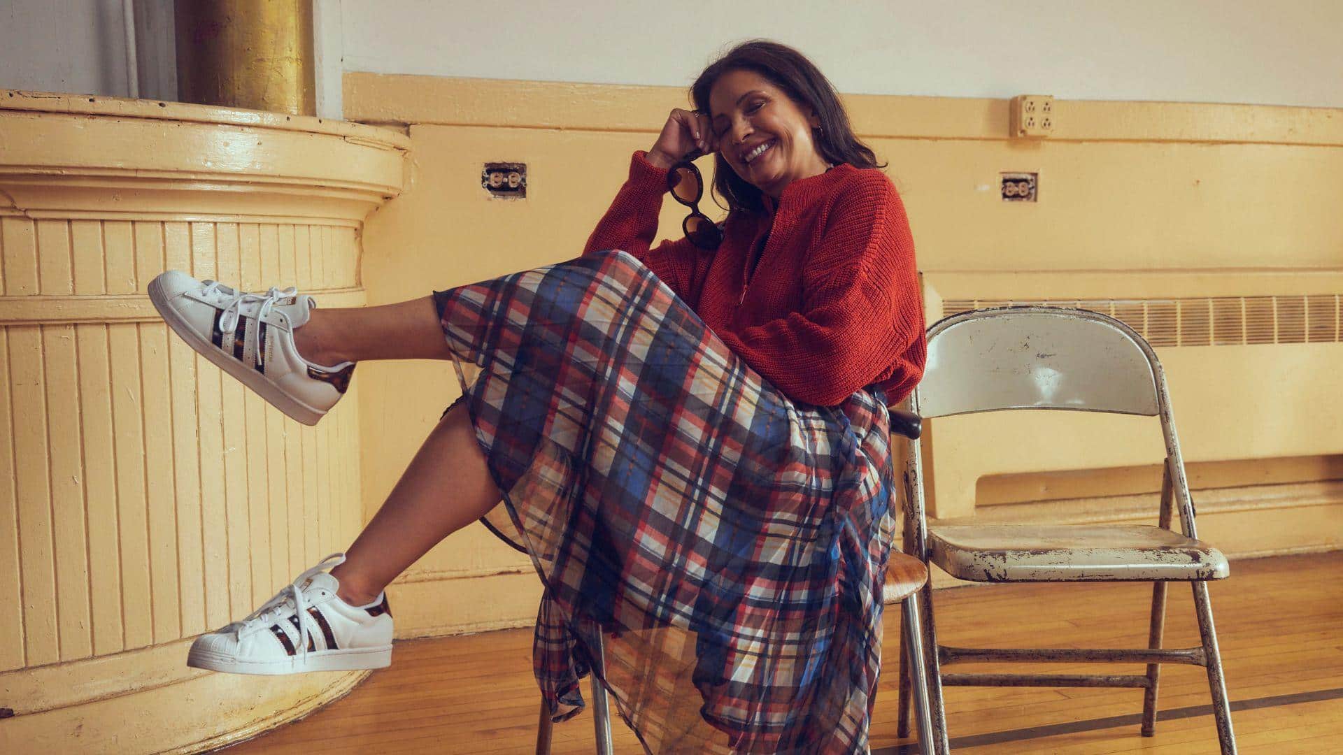 5 สไตล์เสื้อเชิ้ตฟลานเนลที่แมทช์กับแม็กซี่สเกิร์ตได้ลงตัว