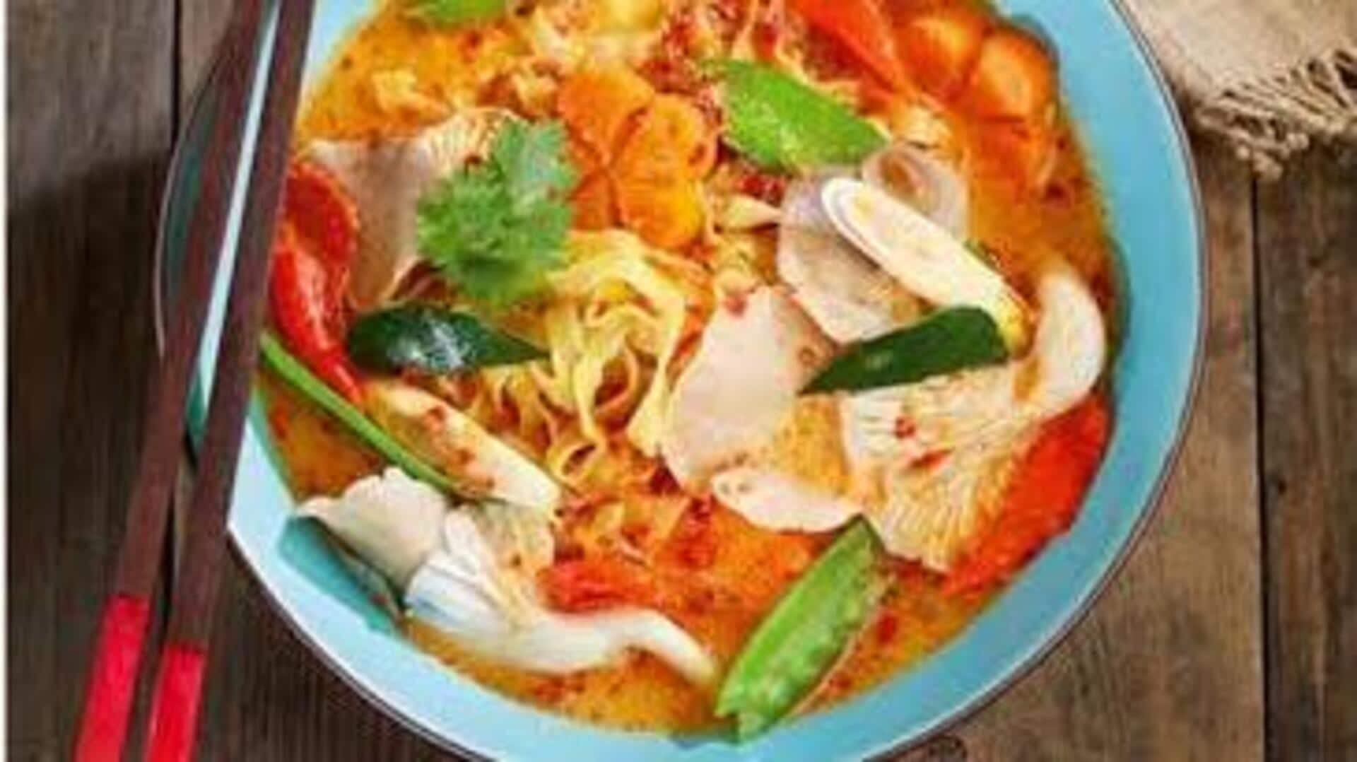 ก๋วยเตี๋ยวโซบะผัดแกงแดงไทย วิธีทำอาหารมังสวิรัติ