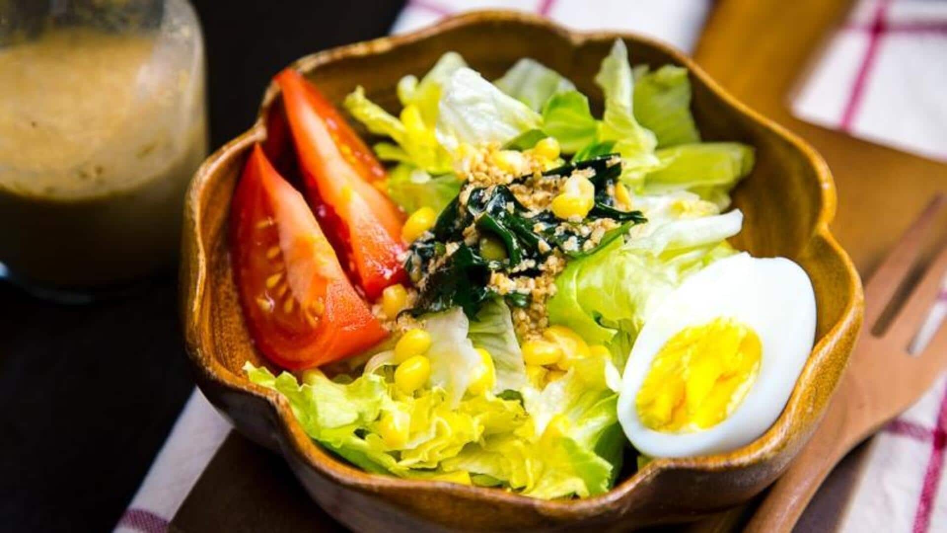 สลัดส้มแมนดารินราดน้ำสลัดงาอบหอมกรุ่น